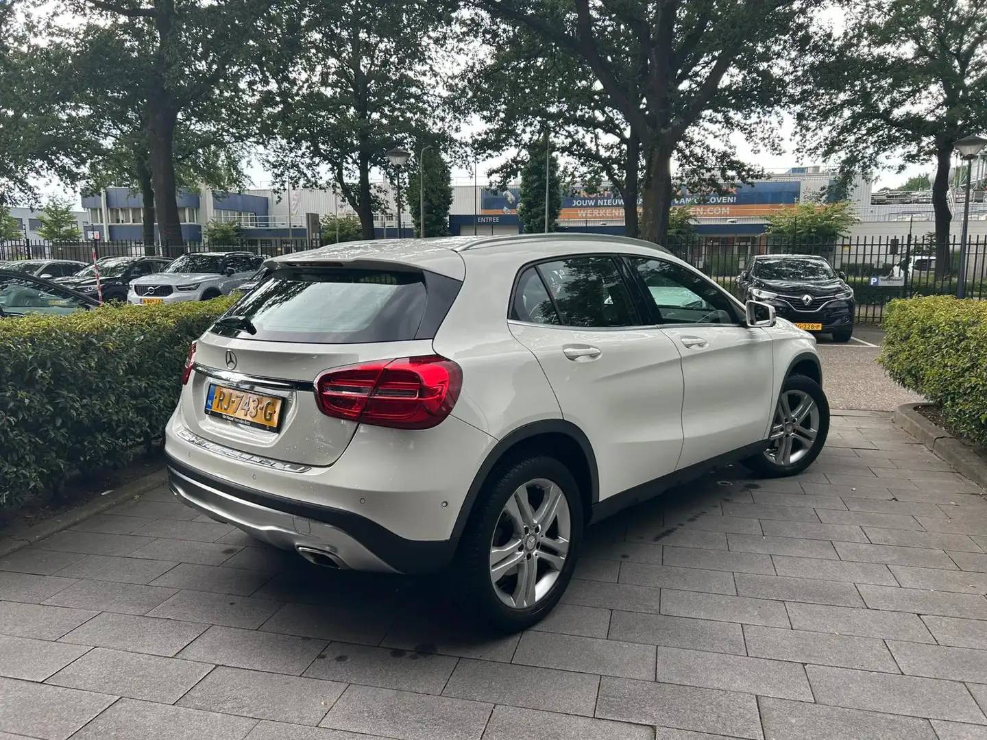 Mercedes-Benz GLA 180 Prestige | WORDT VERWACHT | STOELVERWARMING | AIRC Wit - 2