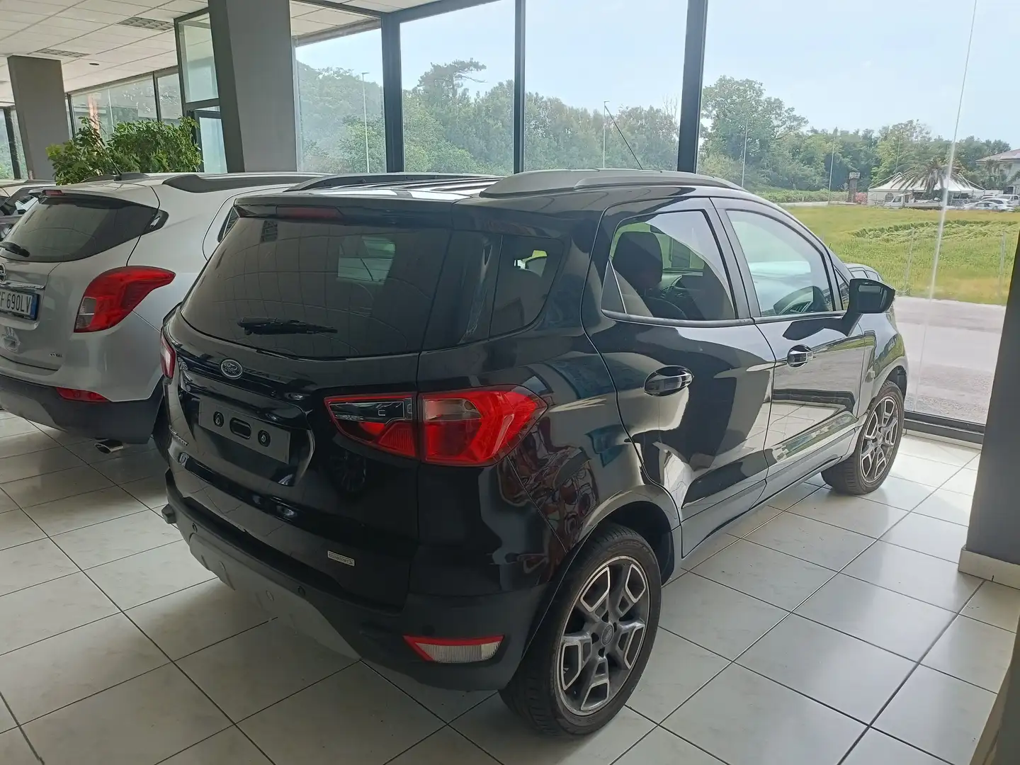 Ford EcoSport 1.0 ecoboost Titanium 125cv E6 Noir - 1