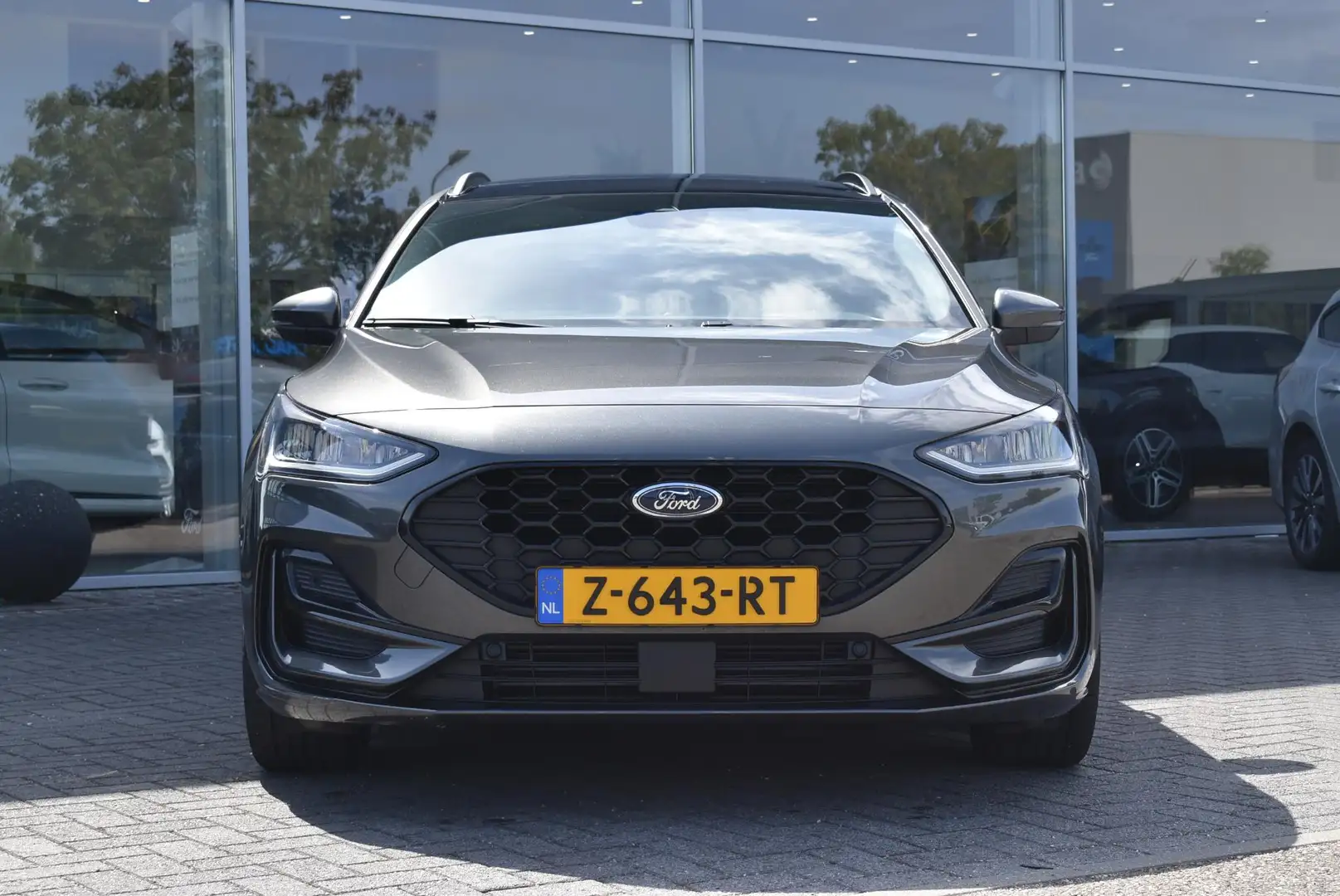 Ford Focus Wagon 1.0 EcoBoost Hybrid ST Line X | Climate Cont Grau - 2