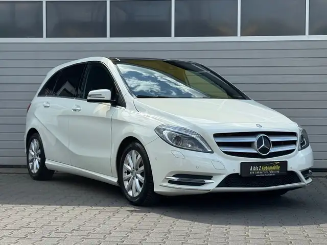 Mercedes-Benz B 200 B200 2.Hand/NAVI/PANO/ILS/LEDER/Garantie