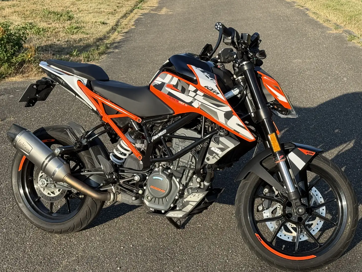 KTM 125 Duke - 1