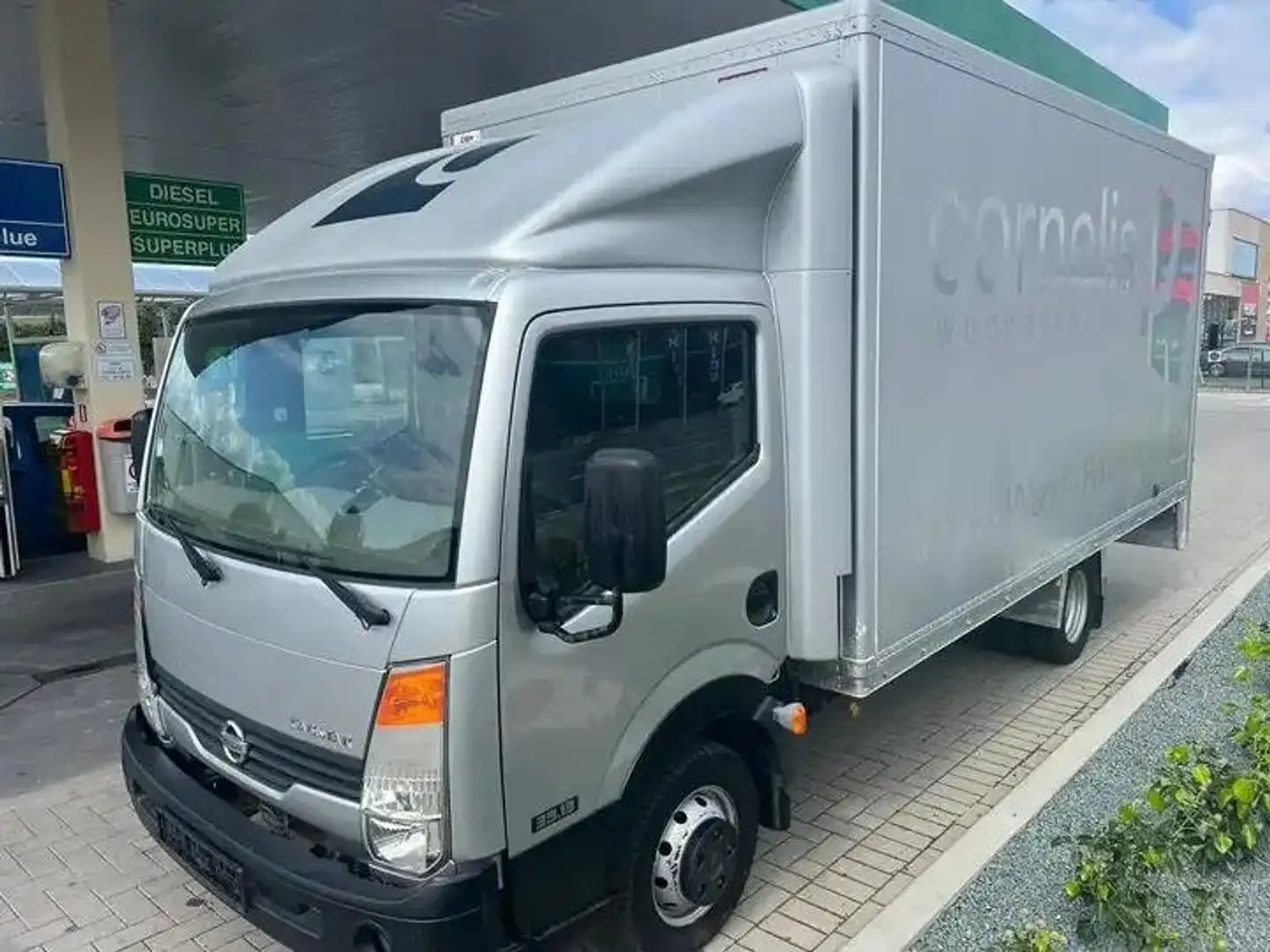 Nissan Cabstar Grey - 2