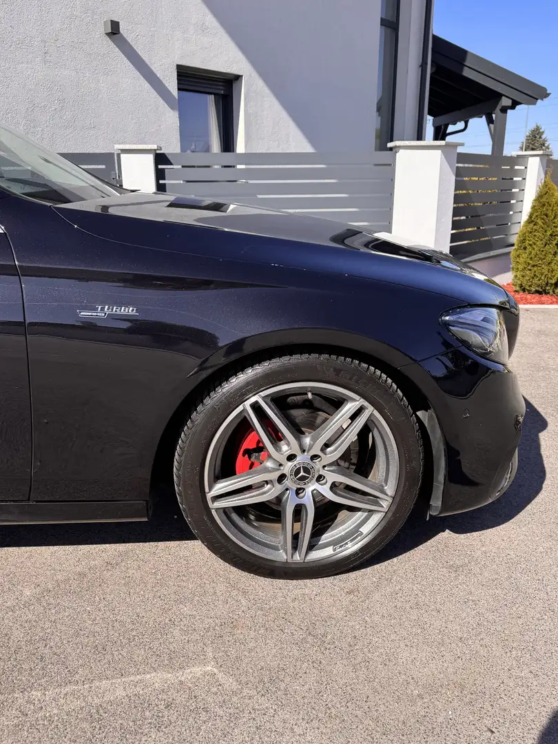 Mercedes-Benz E 220 d AMG Voll Schwarz - 2