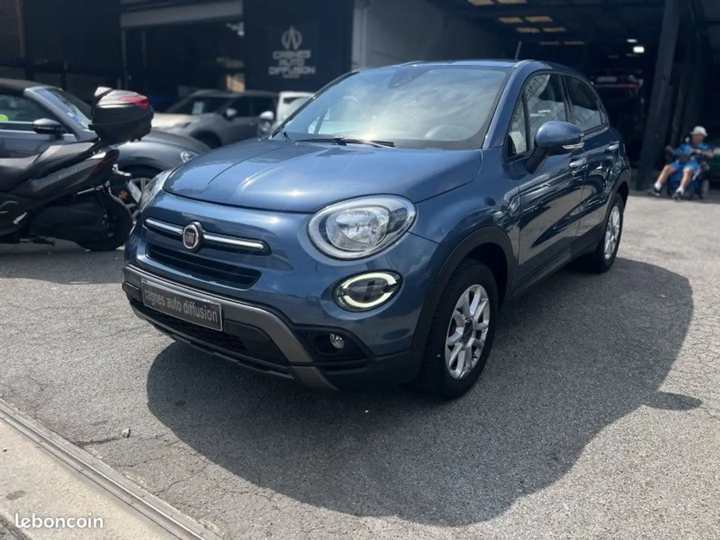 Fiat 500X 1.3 FIREFLY TURBO T4 150CH CITY CROSS DCT Blau - 1