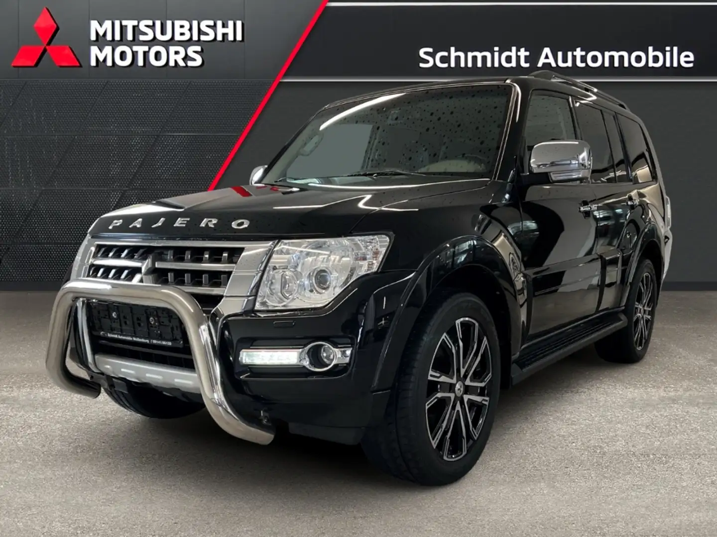 Mitsubishi Pajero 3.2 DI-D Final Edition AHK Rockford Pano Navi Noir - 1