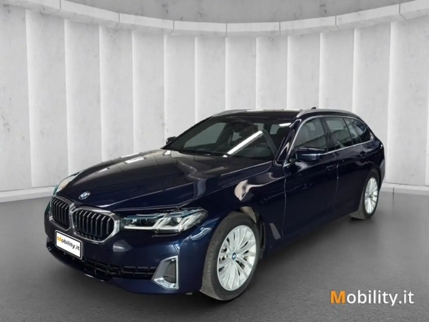 BMW 530 i Touring mhev 48V xdrive Luxury auto Bleu - 1