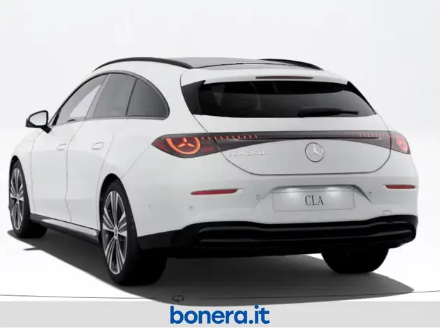 Mercedes-Benz Cla view 3