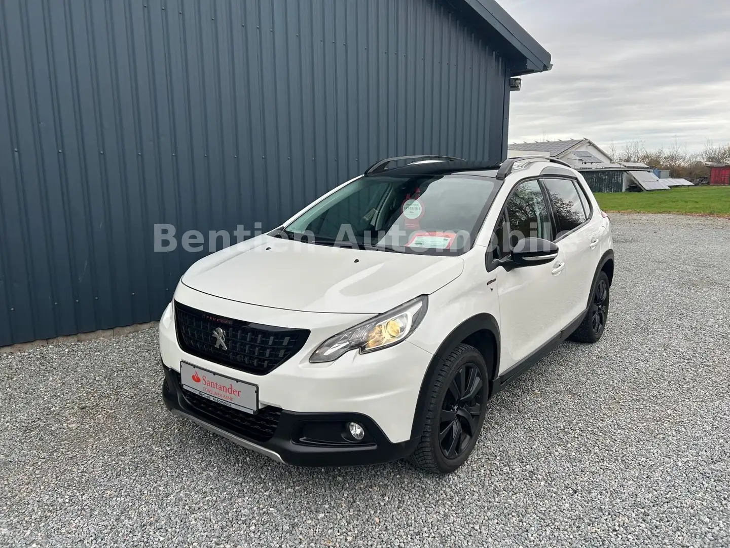 Peugeot 2008 GT-Line Klima,Navi,SHZ,Kamera,Panorama Weiß - 2