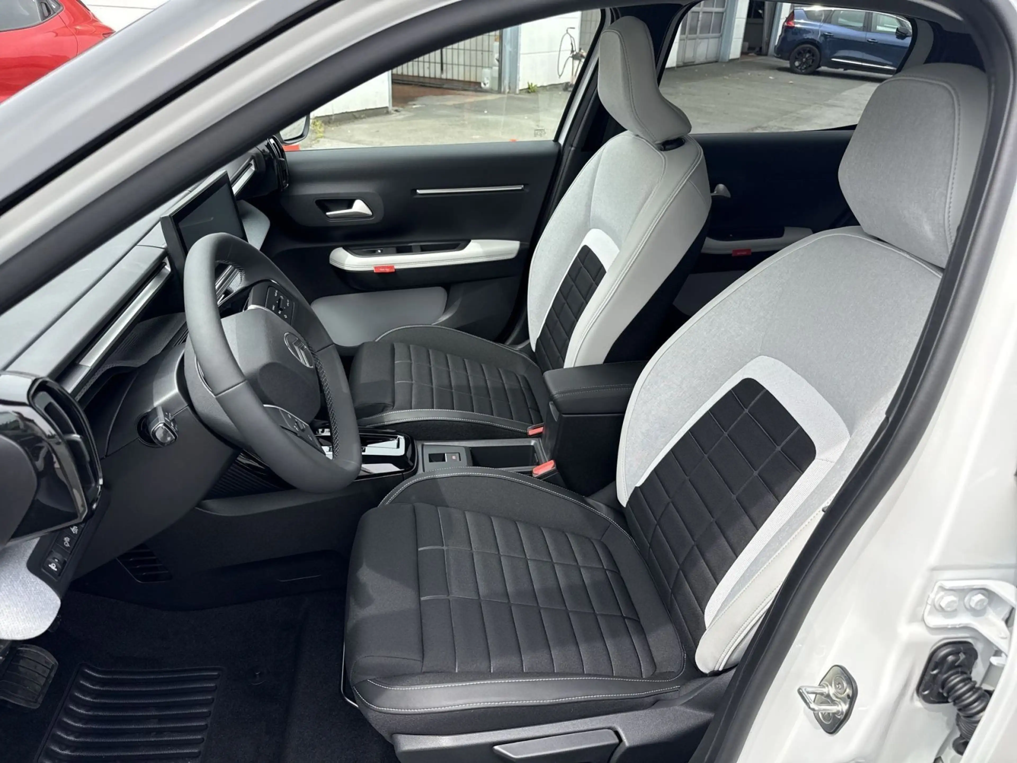 Citroen C3 1.2 Mild-Hybrid 110 MAX — photo 10