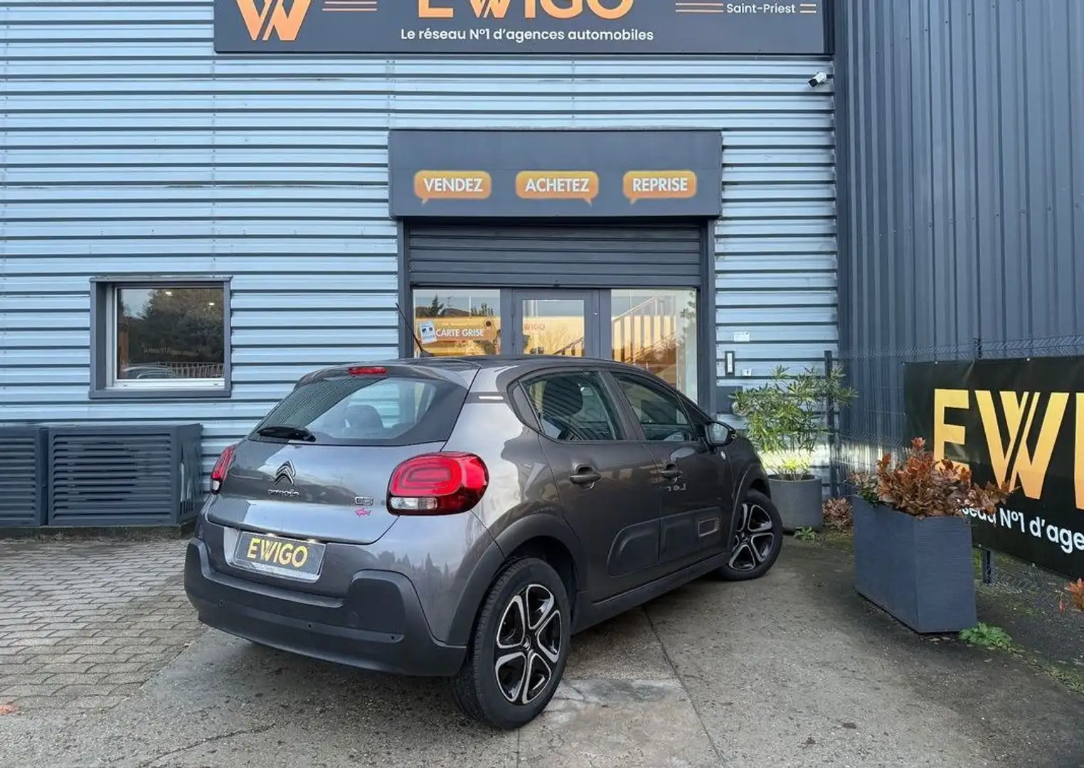 Citroen C3 1.2 puretech 80ch c-series 1ére main Gris - 2