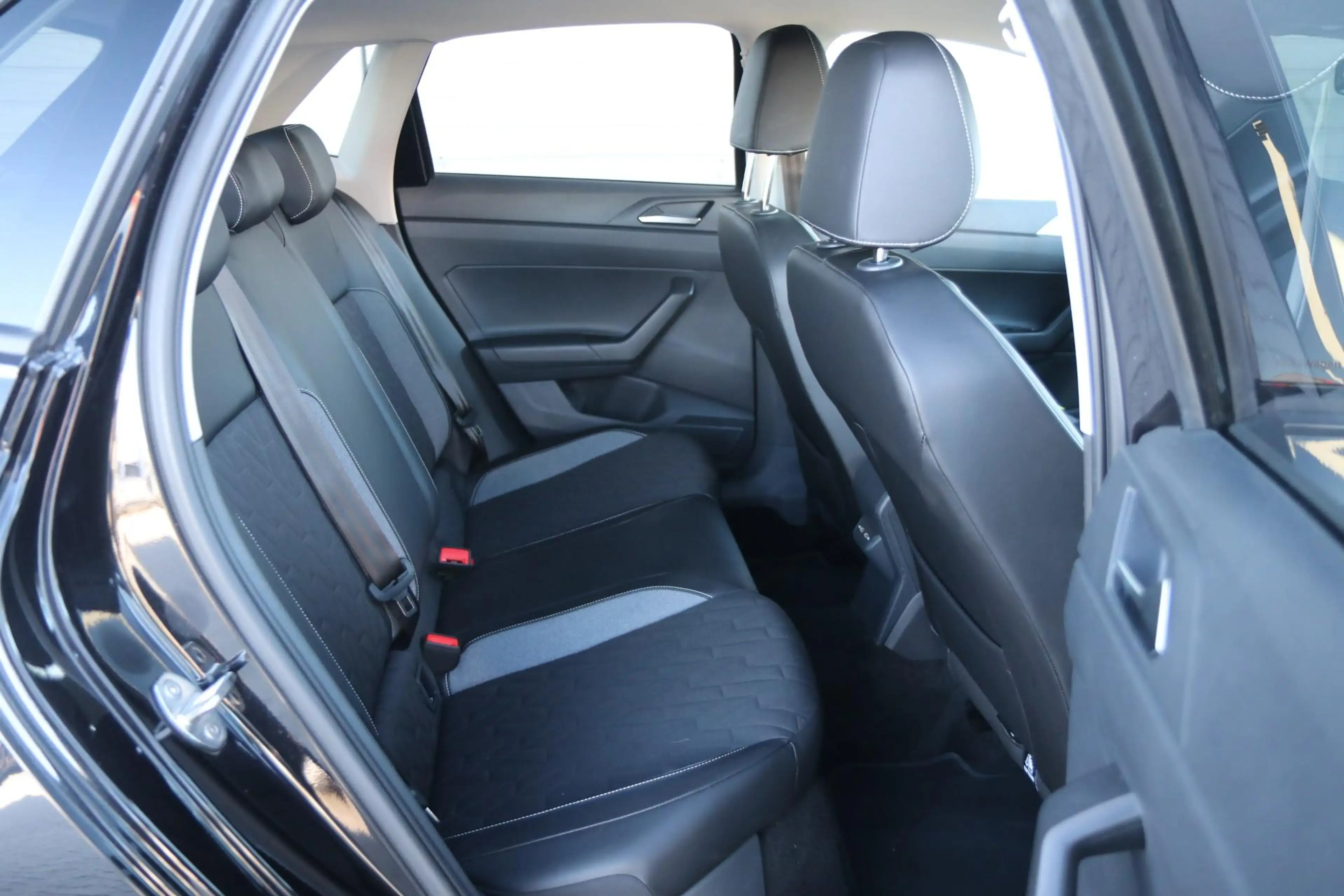 Volkswagen Polo 1.0 TSI 115pk DSG Goal | Navigatie | Trekhaak | St — photo 15