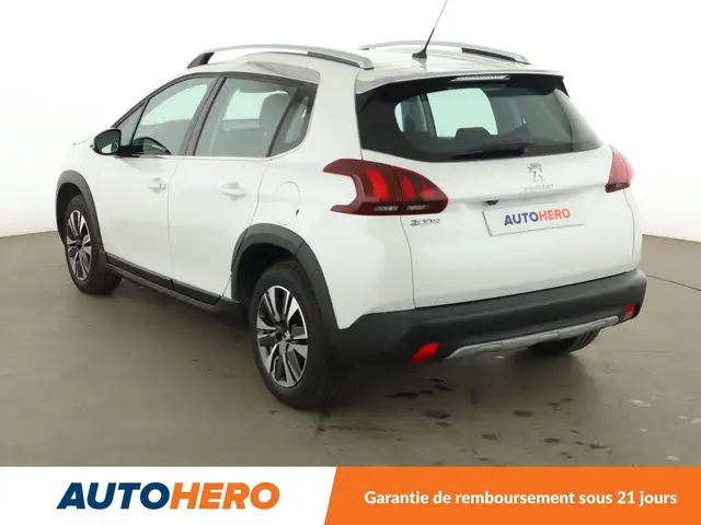 Peugeot 2008 view 4