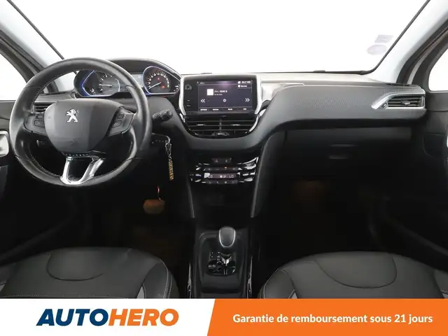 Peugeot 2008 view 11