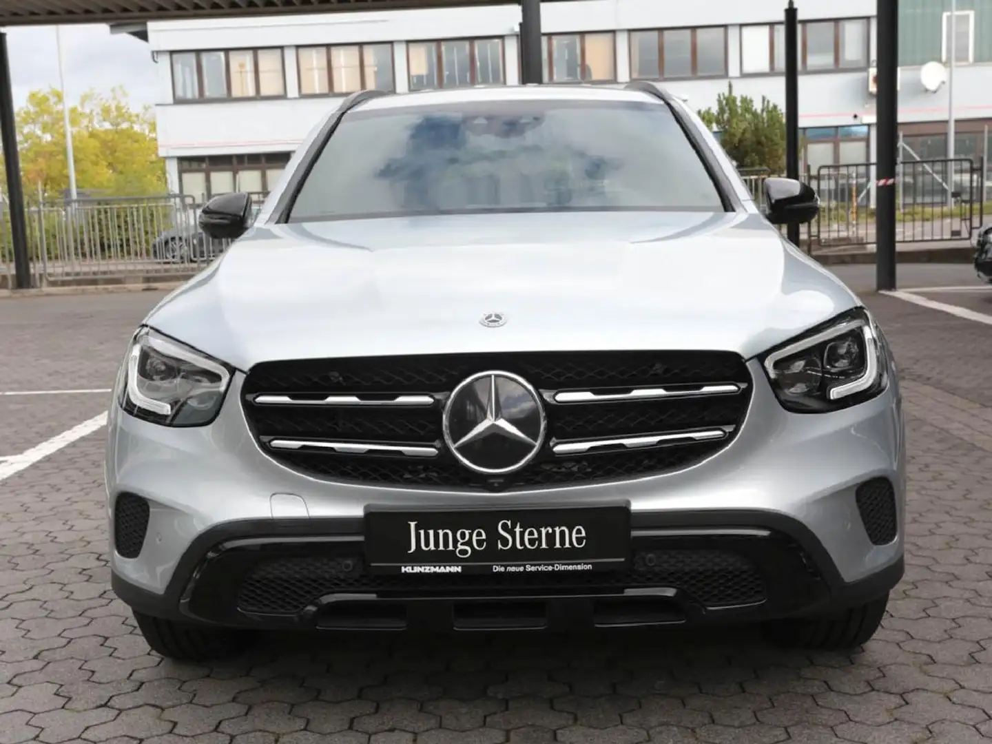 Mercedes-Benz GLC 300 e 4M Night MBUXNavi+ EasyPack 360° AHK Argent - 2