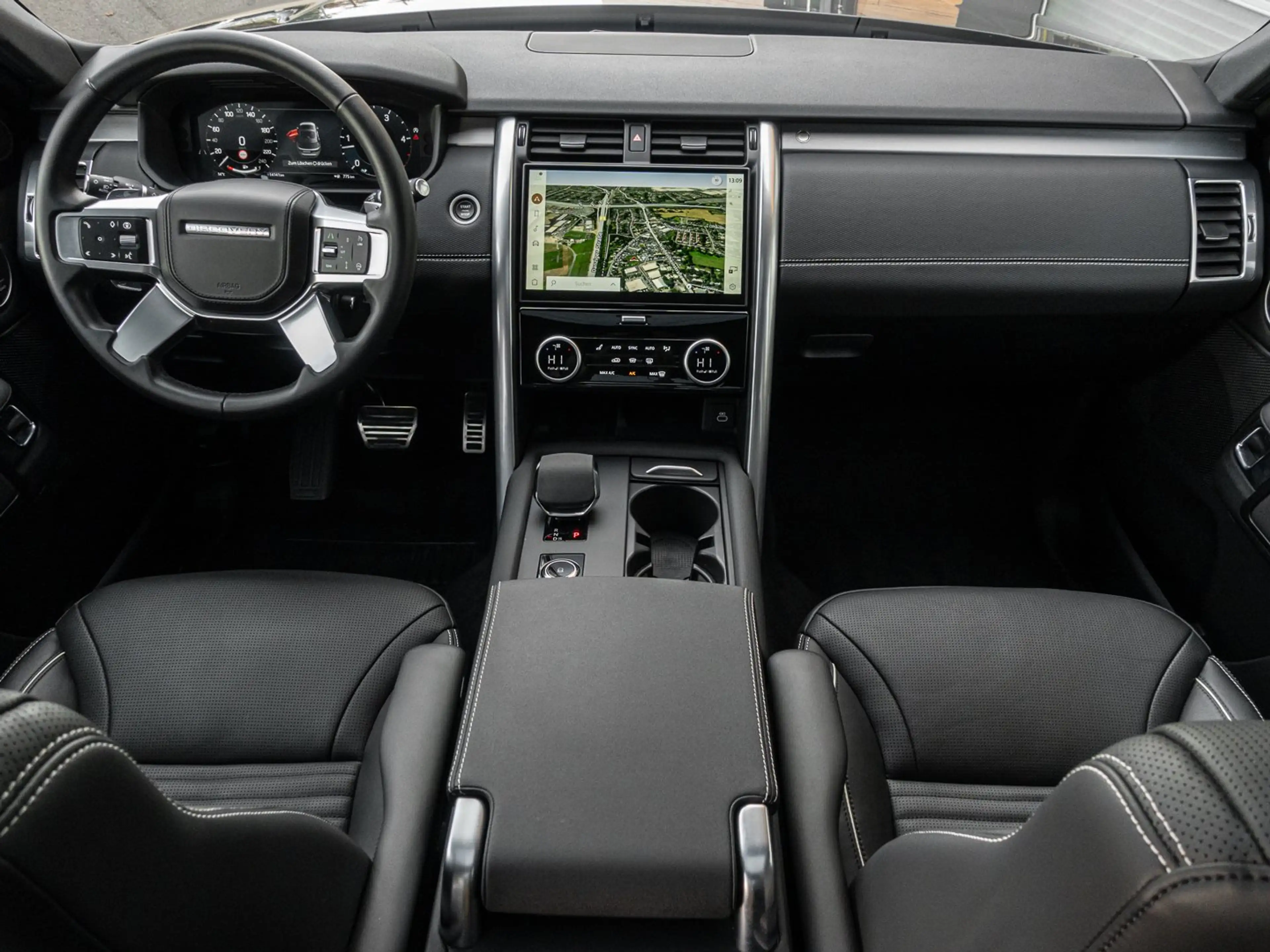 Land Rover Discovery D300 Dynamic HSE PANO LED STANDHZG — photo 11
