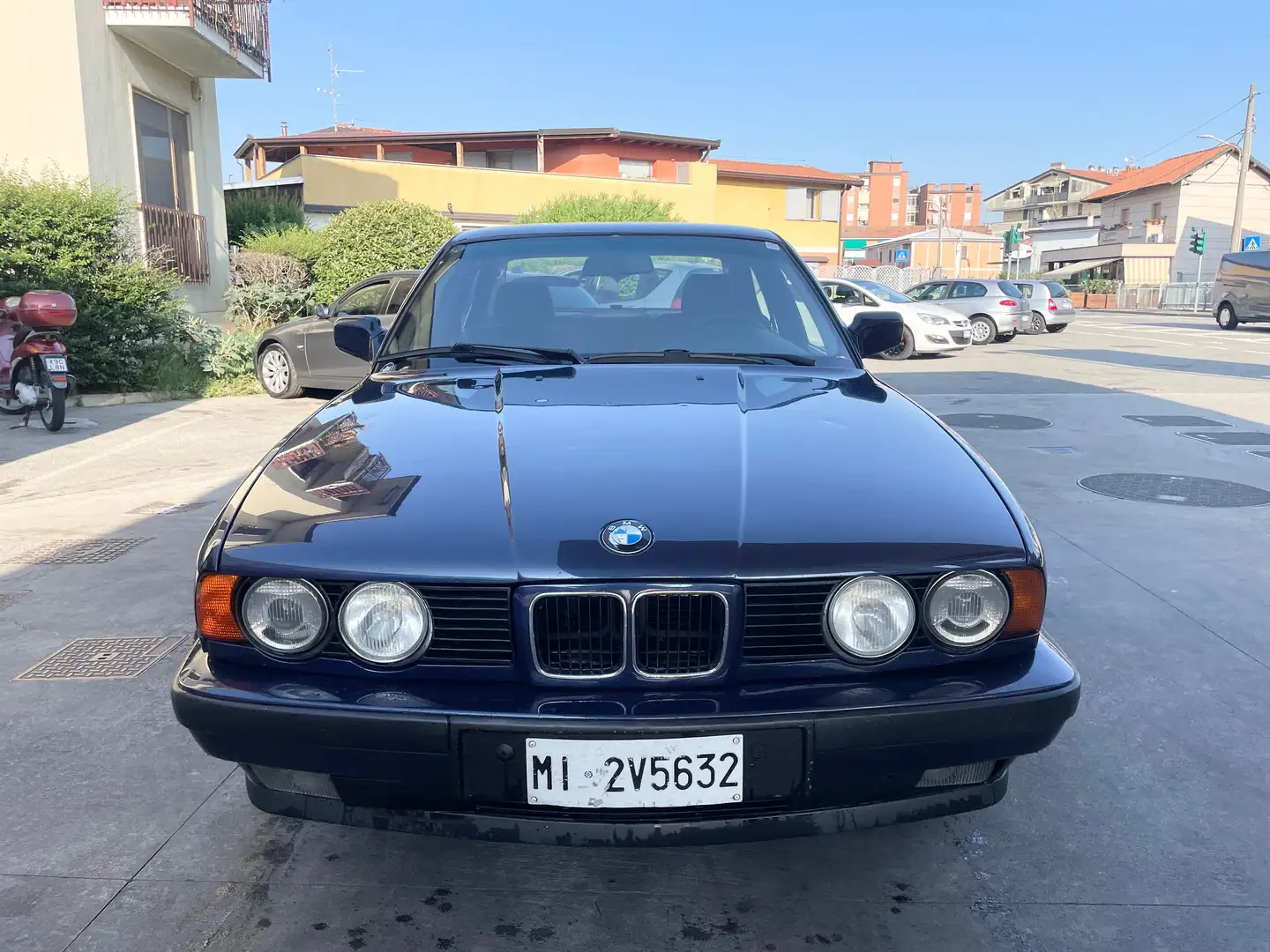 BMW 520 i 24V GPL Modrá - 2