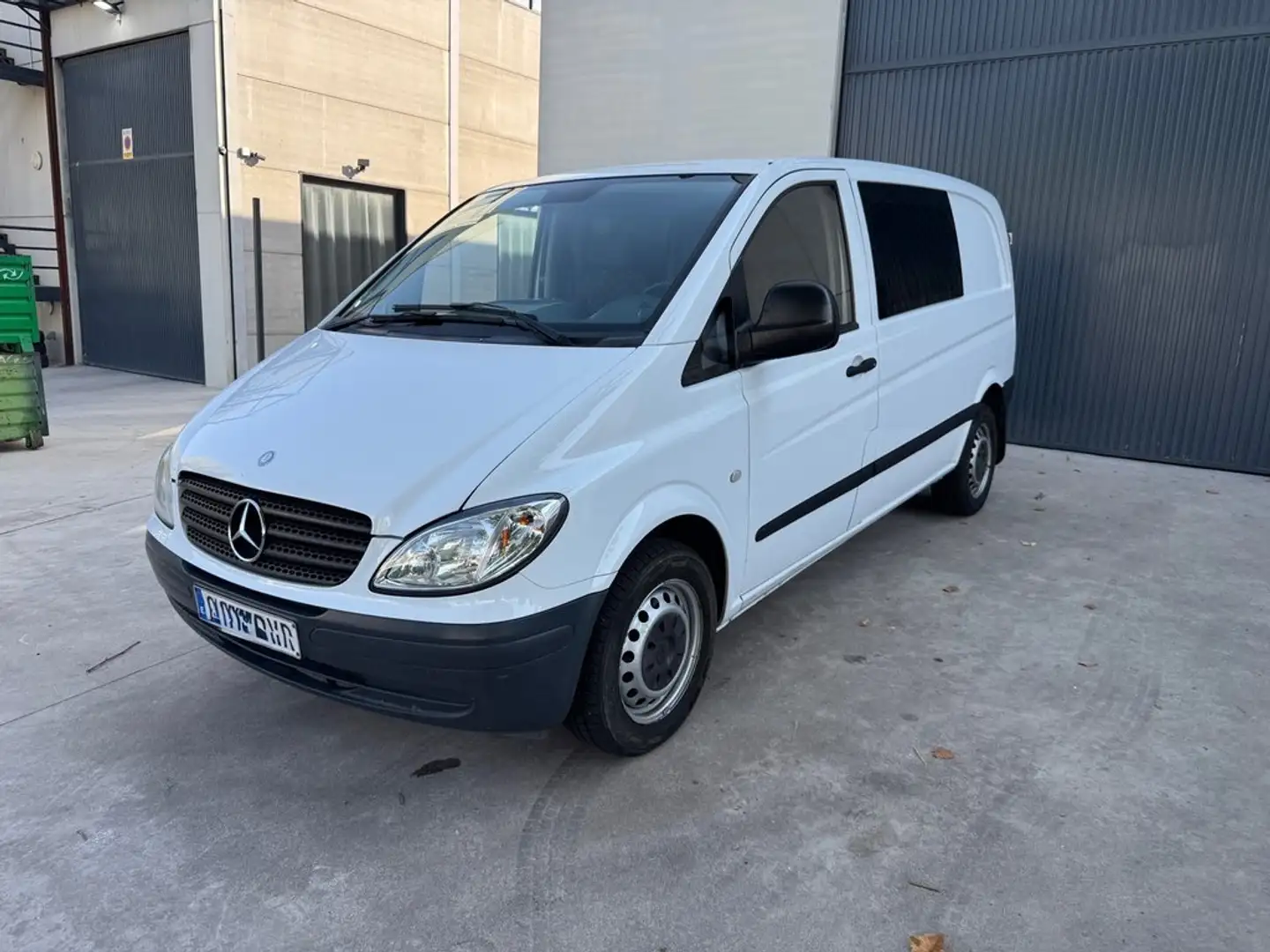 Mercedes-Benz Vito 109 CDI Combi Larga Blanco - 1