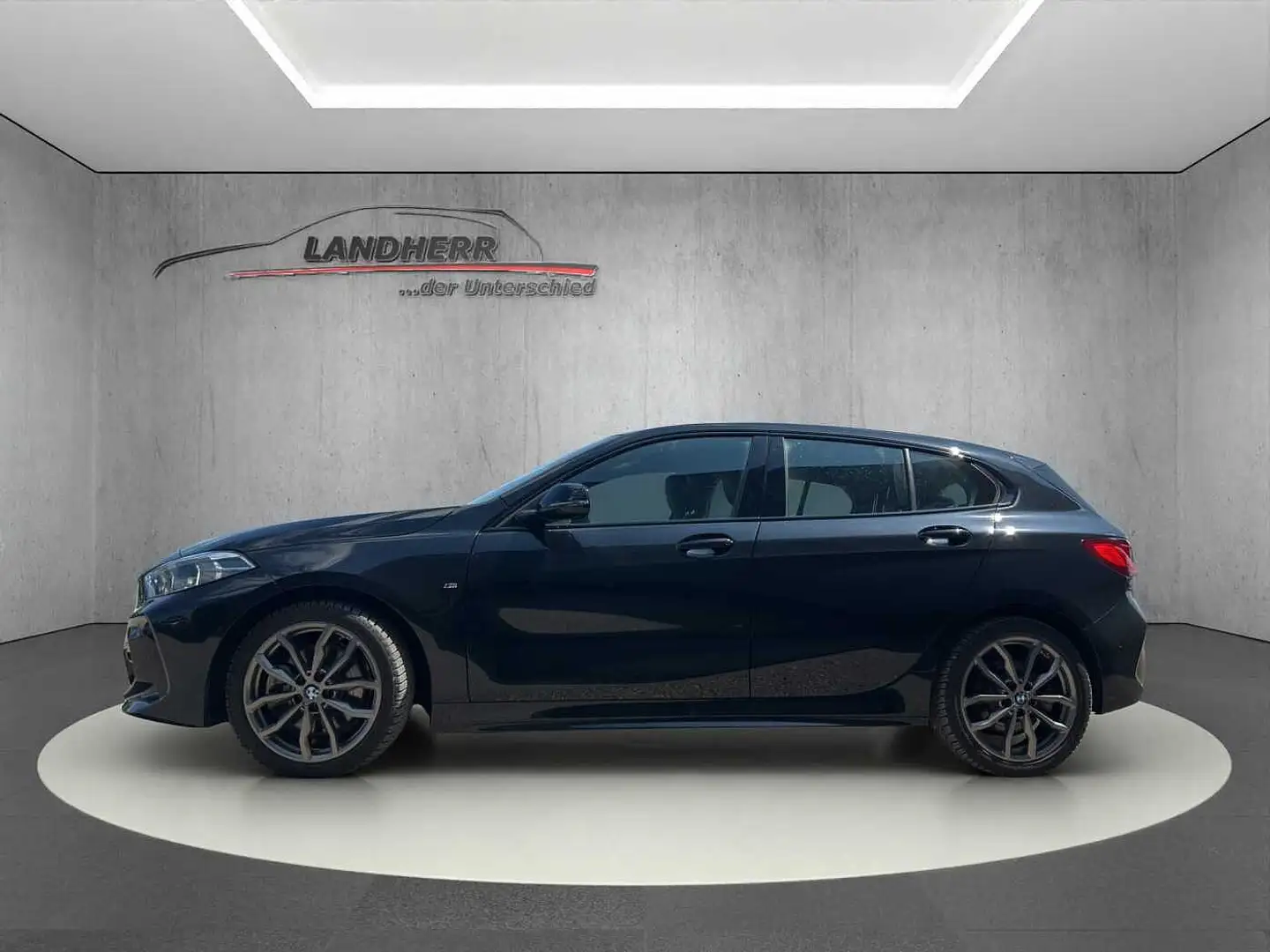 BMW 120 i M Sport //Kamera/Navi/PDC/Winterpaket Noir - 2