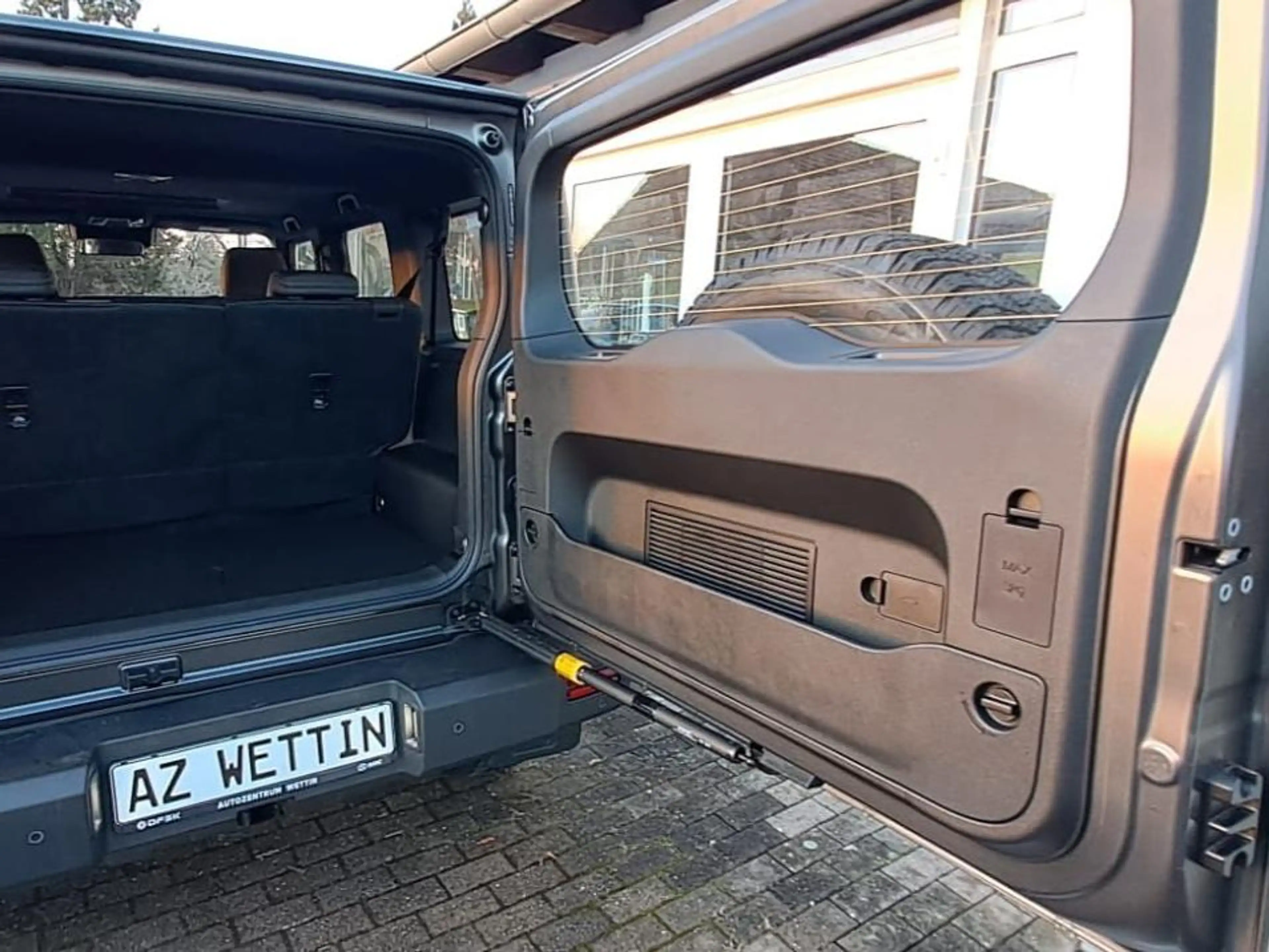 BAW 212 BAW 212 Diesel Allrad Seilwinde Suchscheinwerfer — photo 4