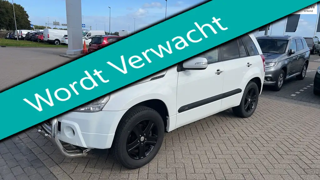 Suzuki Grand Vitara 2011 из Европы — купить под ключ