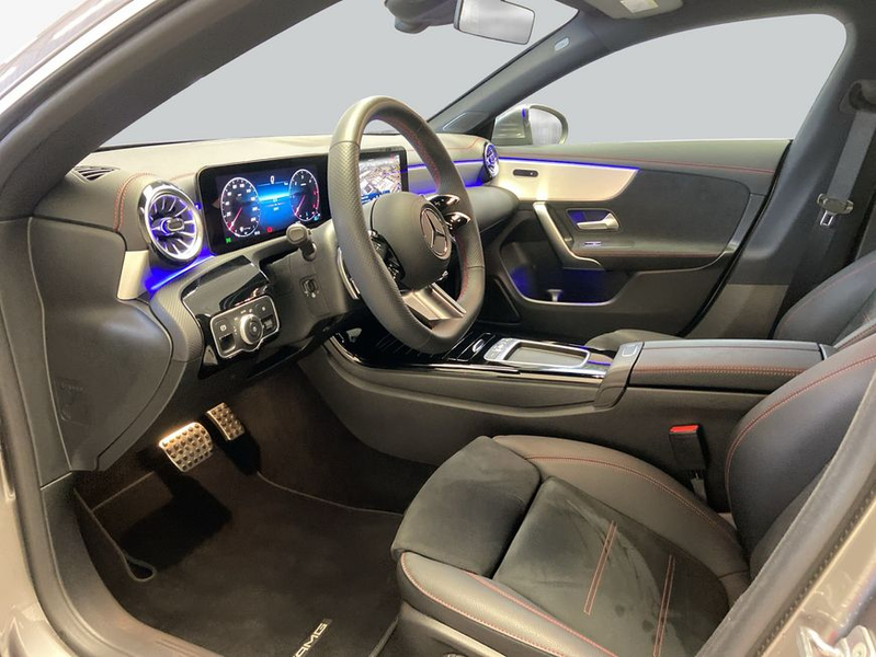 Mercedes-Benz CLA 180 CLA — photo 10