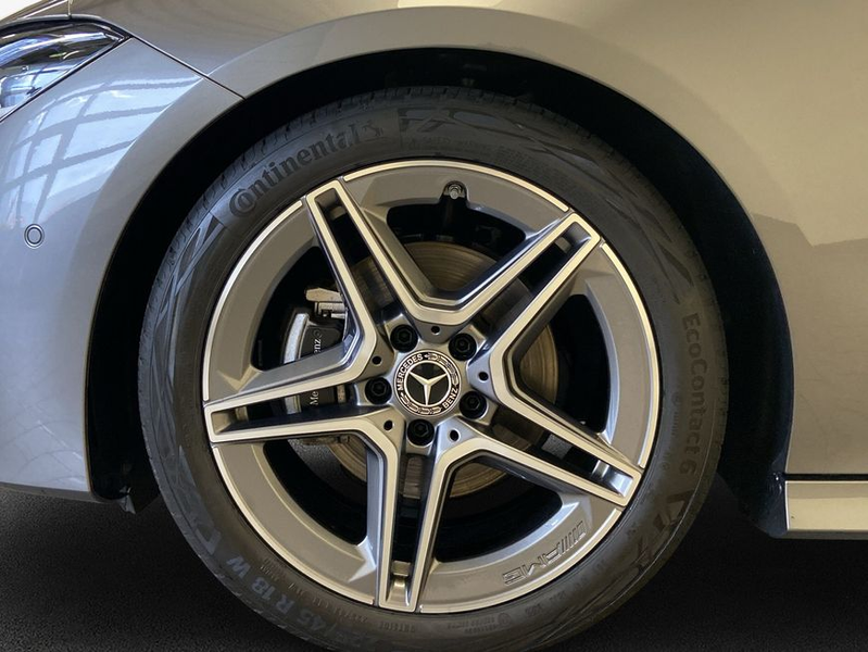 Mercedes-Benz CLA 180 CLA — photo 7