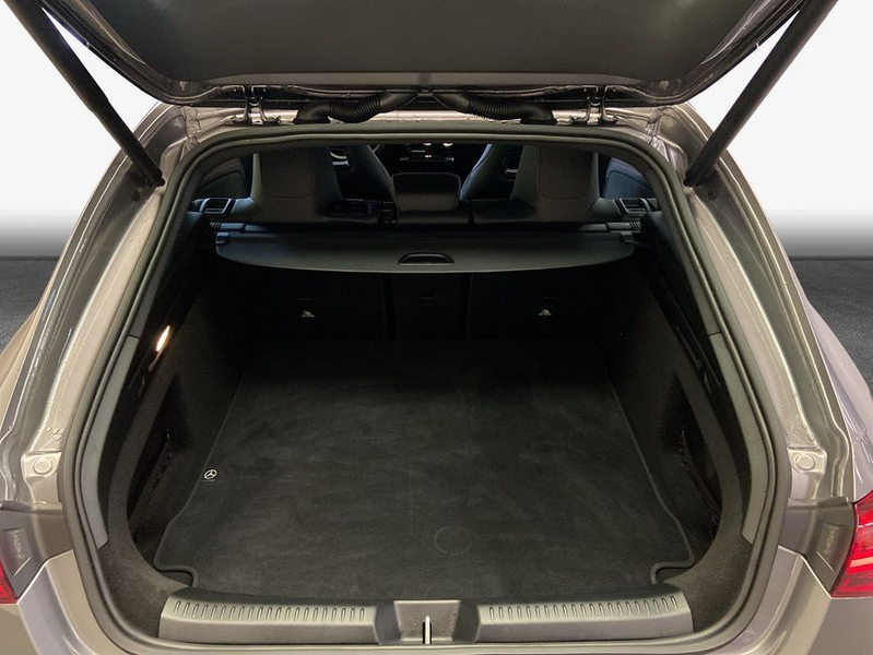 Mercedes-Benz CLA 180 CLA — photo 9