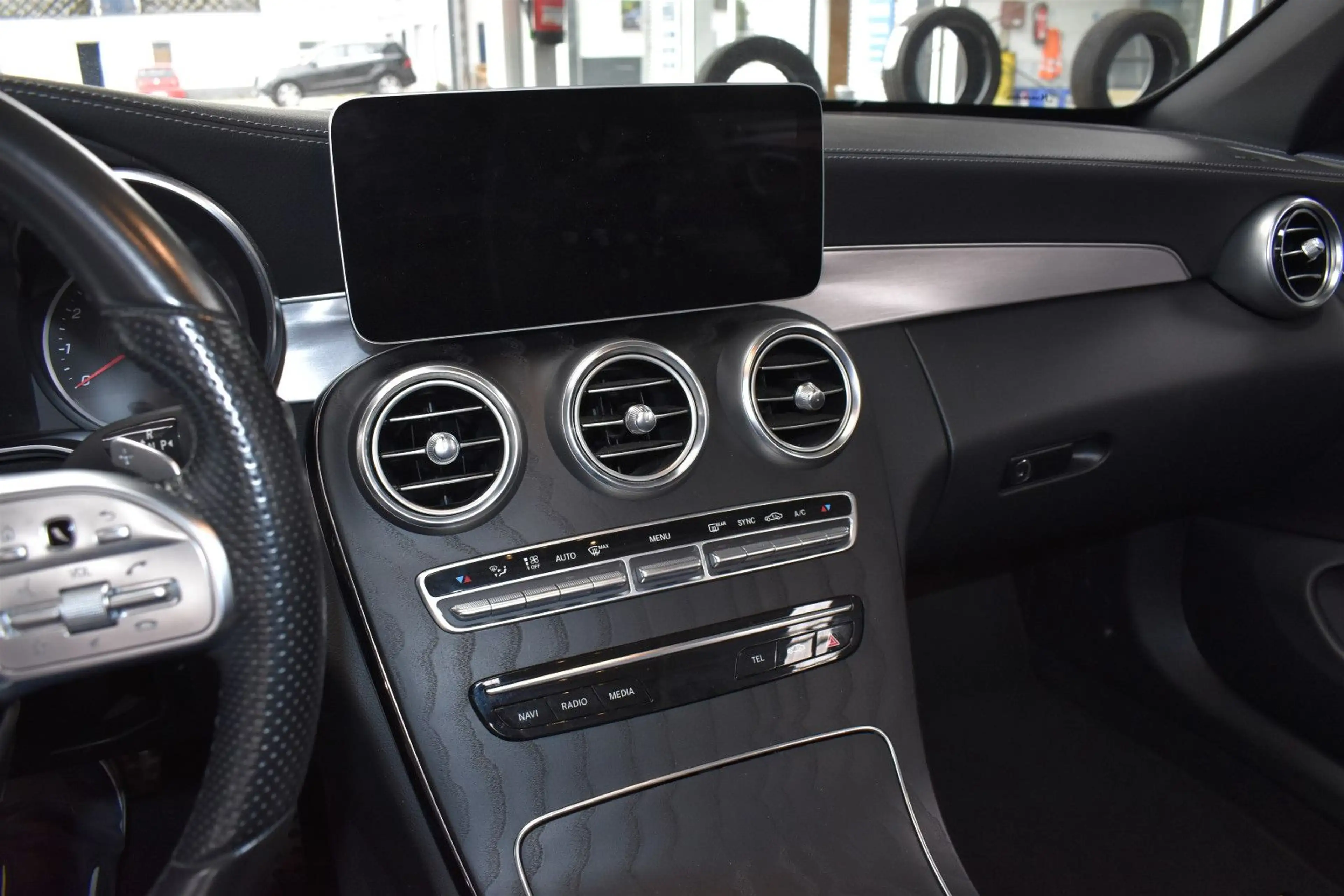 Mercedes-Benz C 180 AMG AUTOMATIK — photo 13
