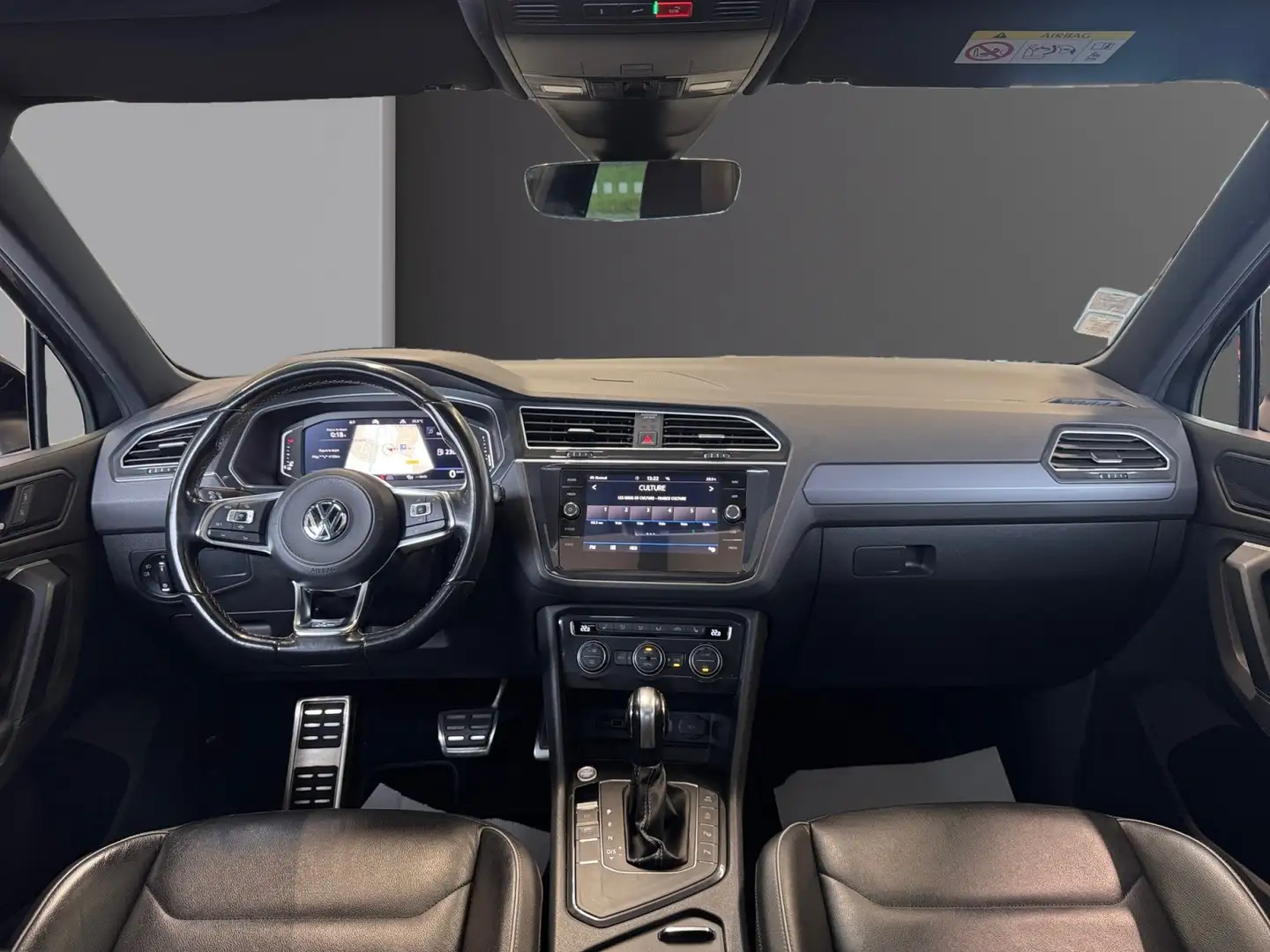 Volkswagen Tiguan Black R-Line Grau - 2
