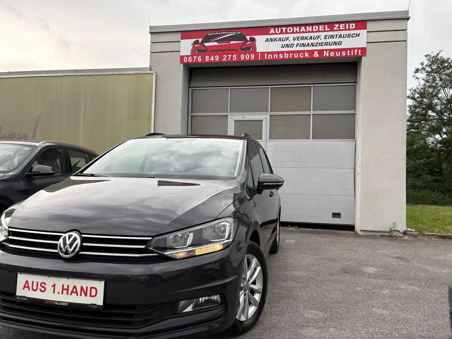 Volkswagen Touran Touran 7-Sitze Comfortline 1,6 SCR TDI Comfortline Grau - 1