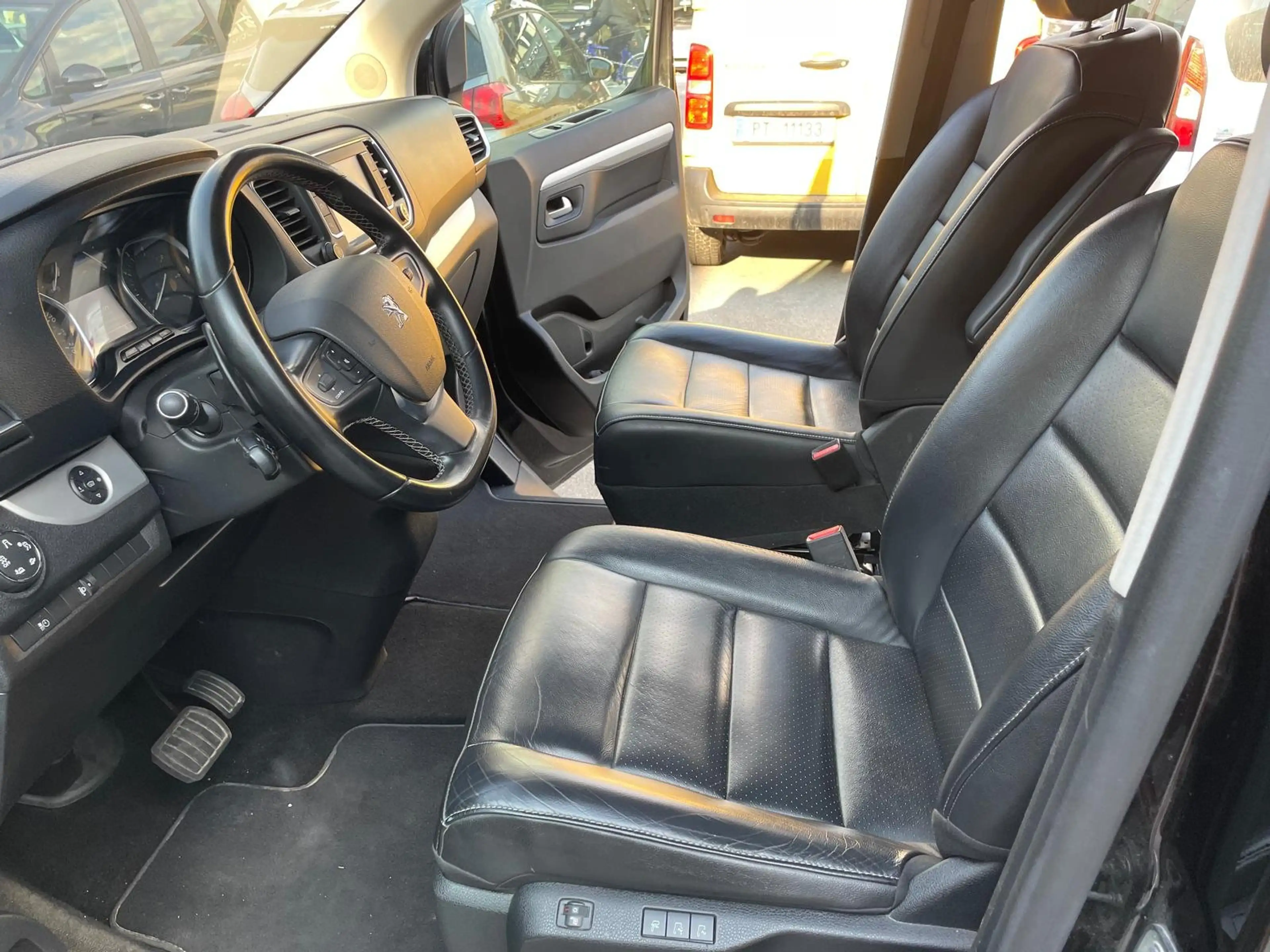 Peugeot Traveller Traveller Business VIP L2 BlueHDI 180 S — photo 5