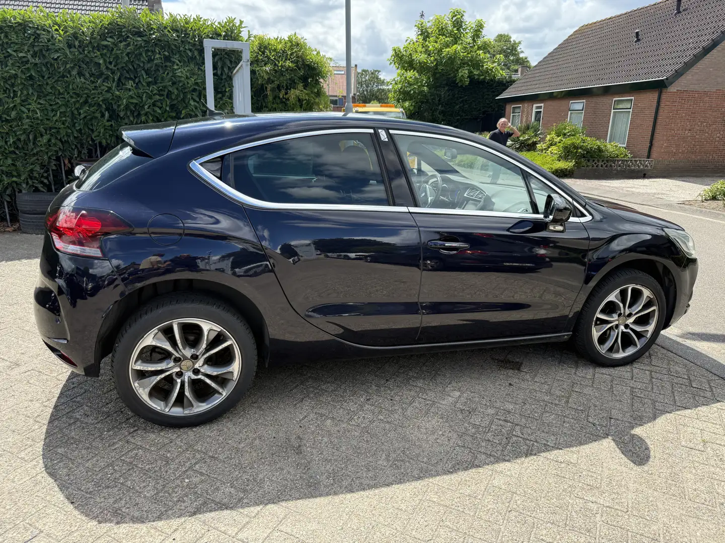 DS Automobiles DS 4 PureTech So Chic Blau - 2