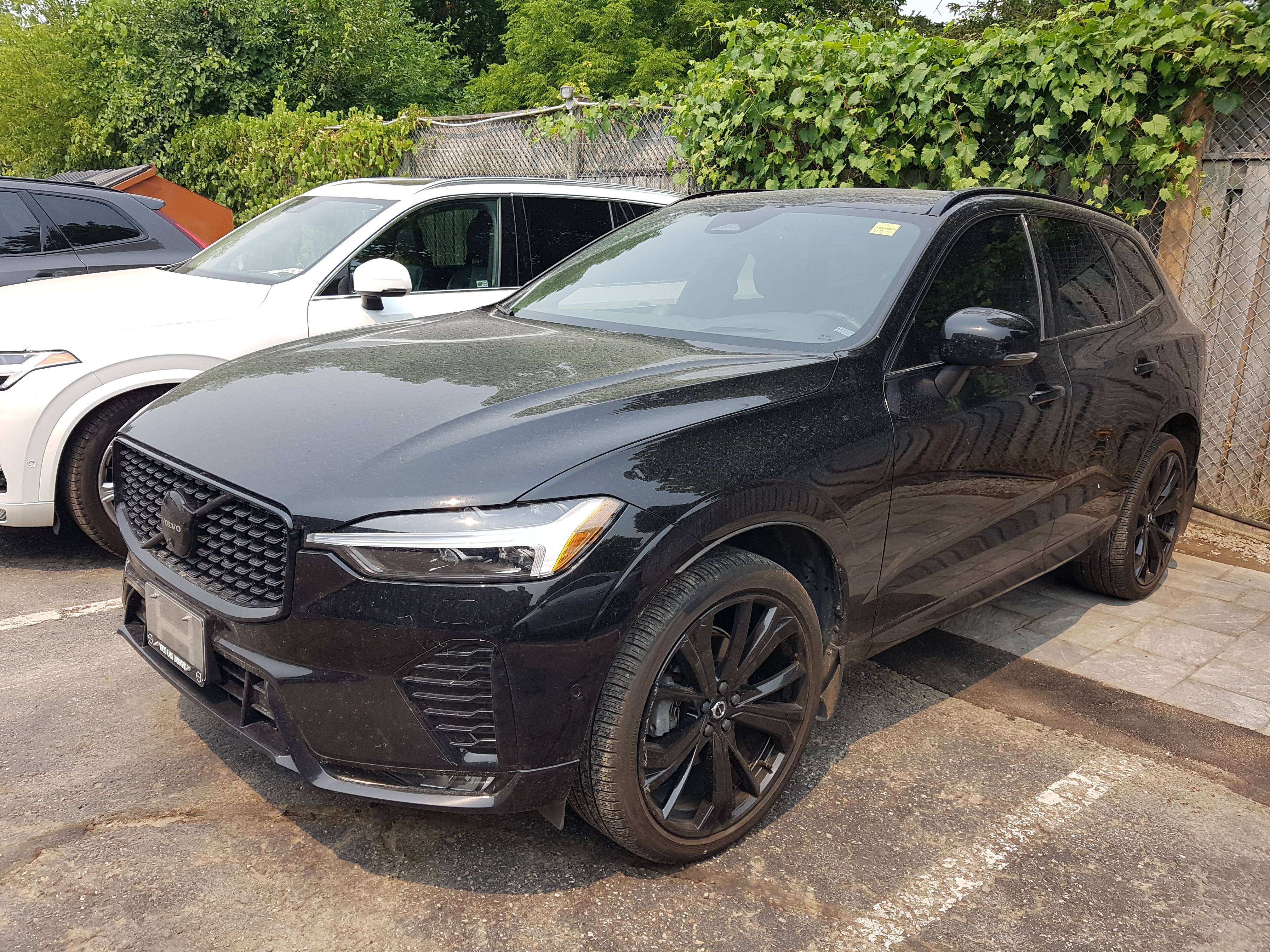 2024 Volvo XC60 B5 AWD Ultimate Black Edition |CPO|B&W|MASSAGE SEA