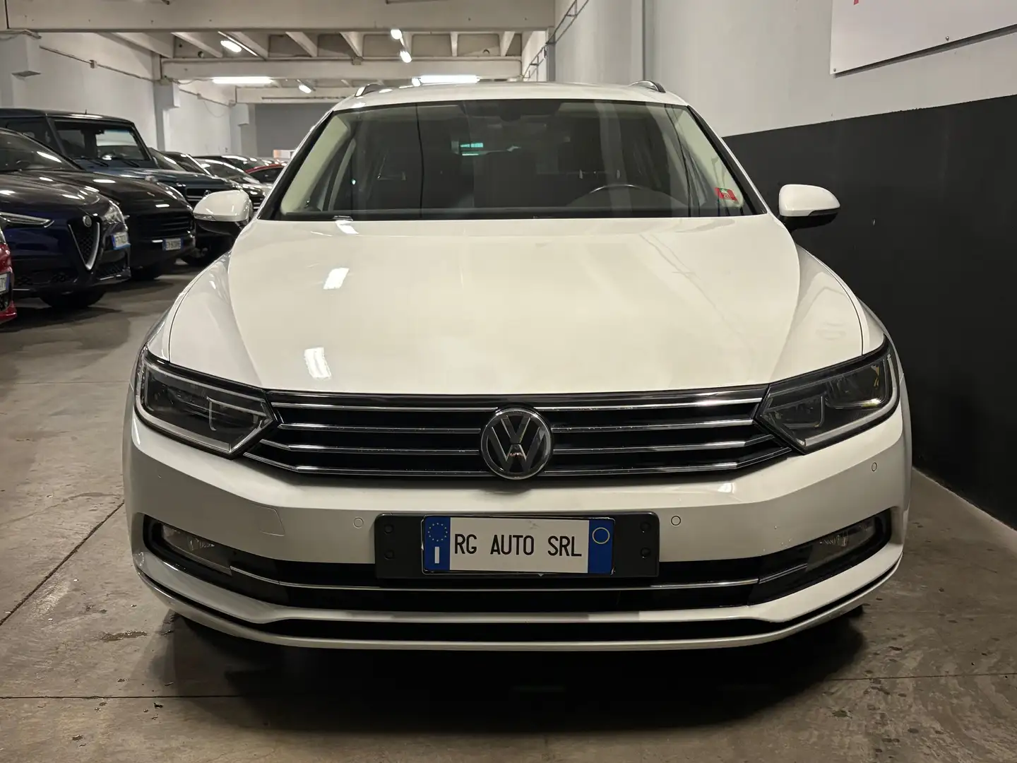 Volkswagen Passat Variant Passat VIII 2015 Variant 1.6 tdi CONF120cv dsg Blanc - 2