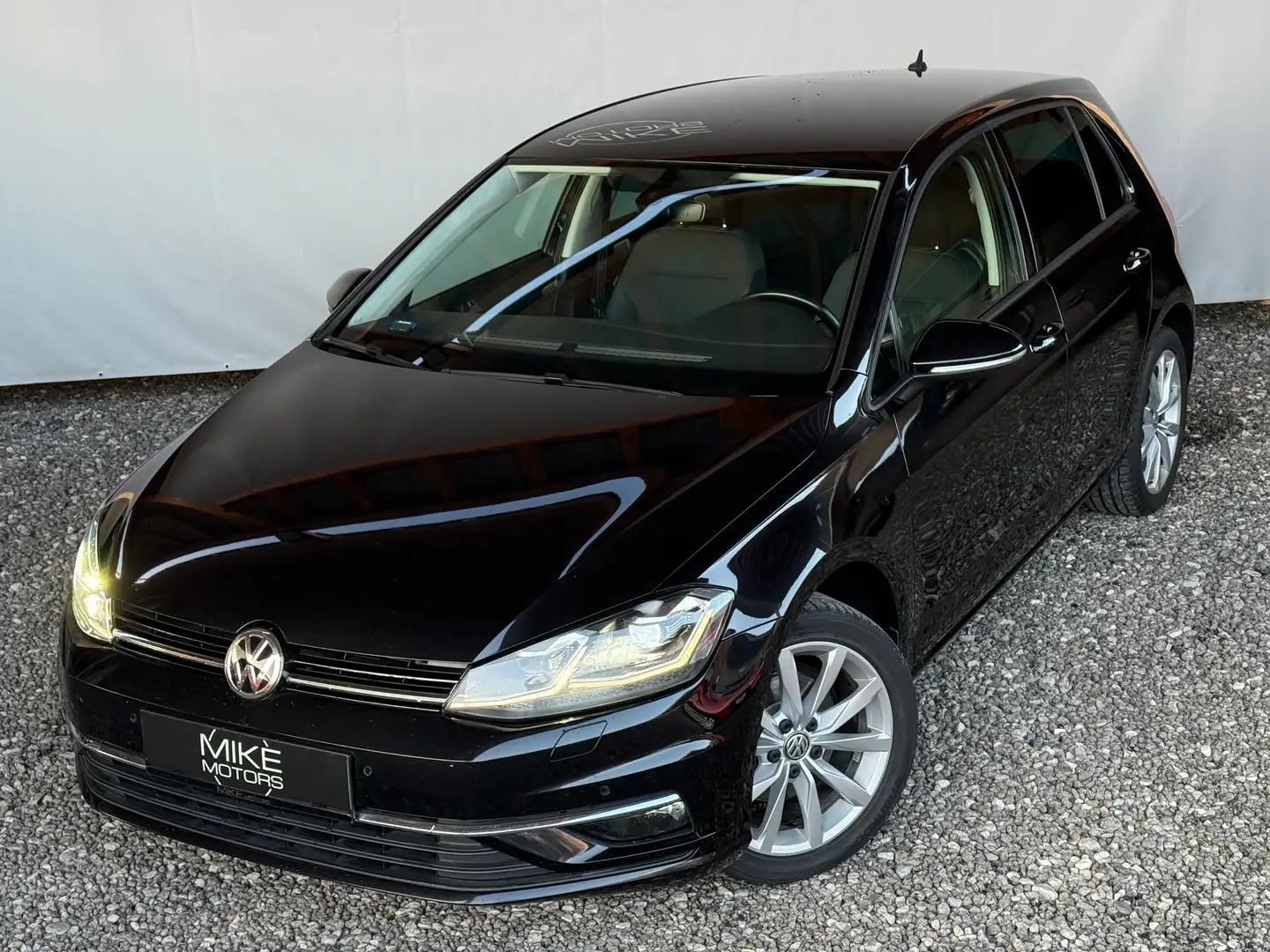Volkswagen Golf Comfortline 1,6 TDI SCR Schwarz - 2