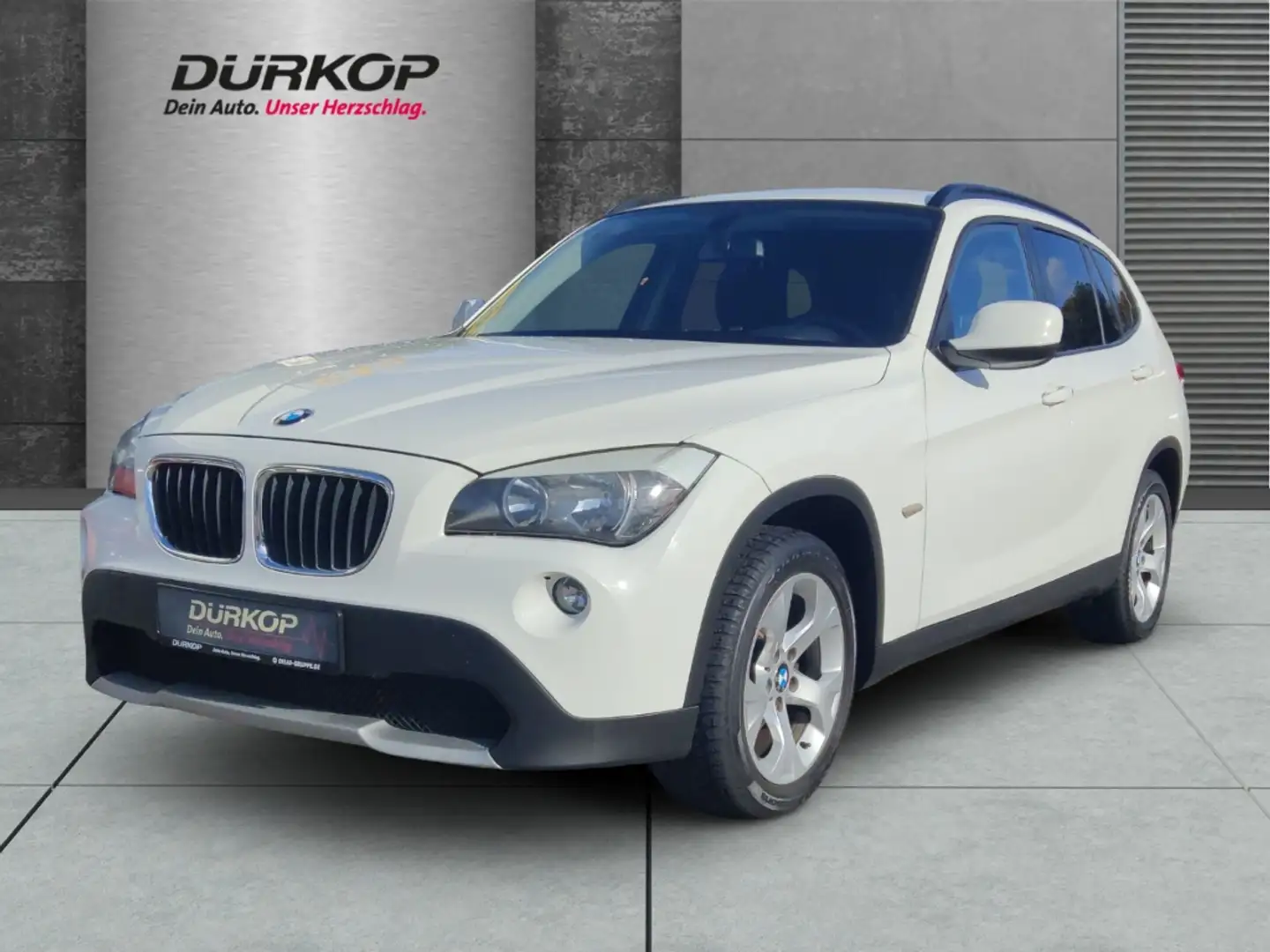 BMW X1 18 i sDrive 2.0 Klima, Dachreling, Isofix Blanc - 1