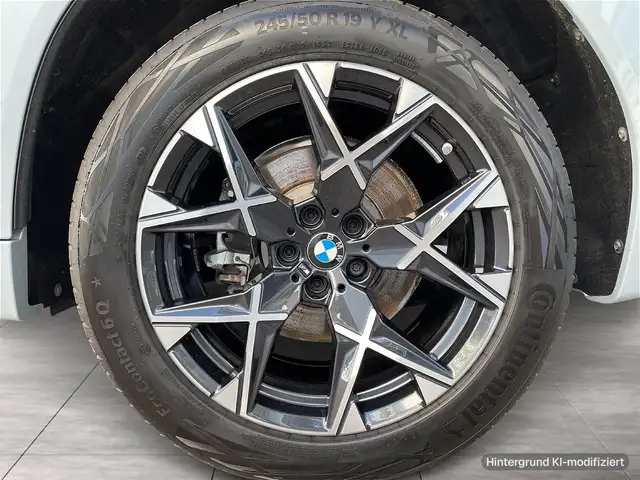 BMW X3 view 6