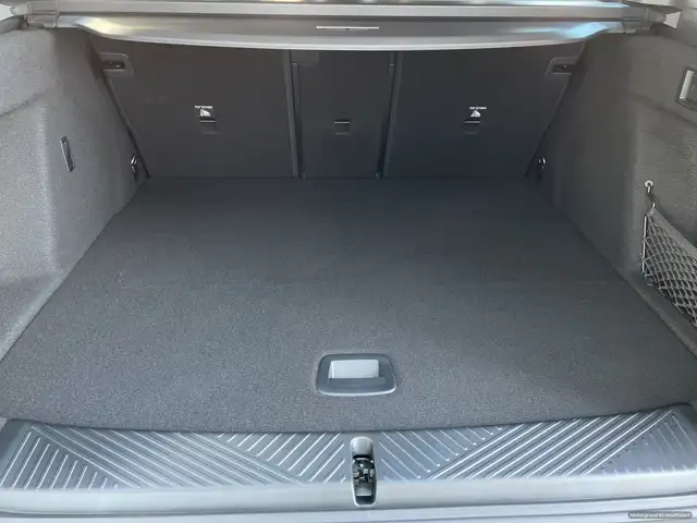 BMW X3 view 12