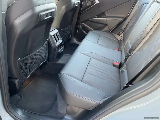 BMW X3 view 11