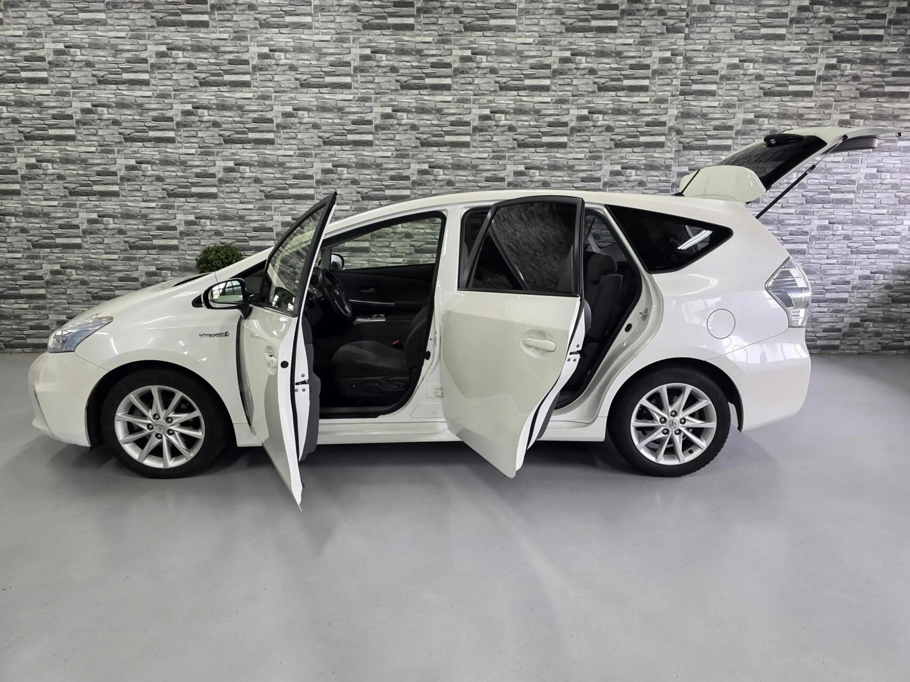 Toyota Prius+ Prius Wagon 1.8 Aspiration 96g*HeadUp*Camera*Panod — photo 4