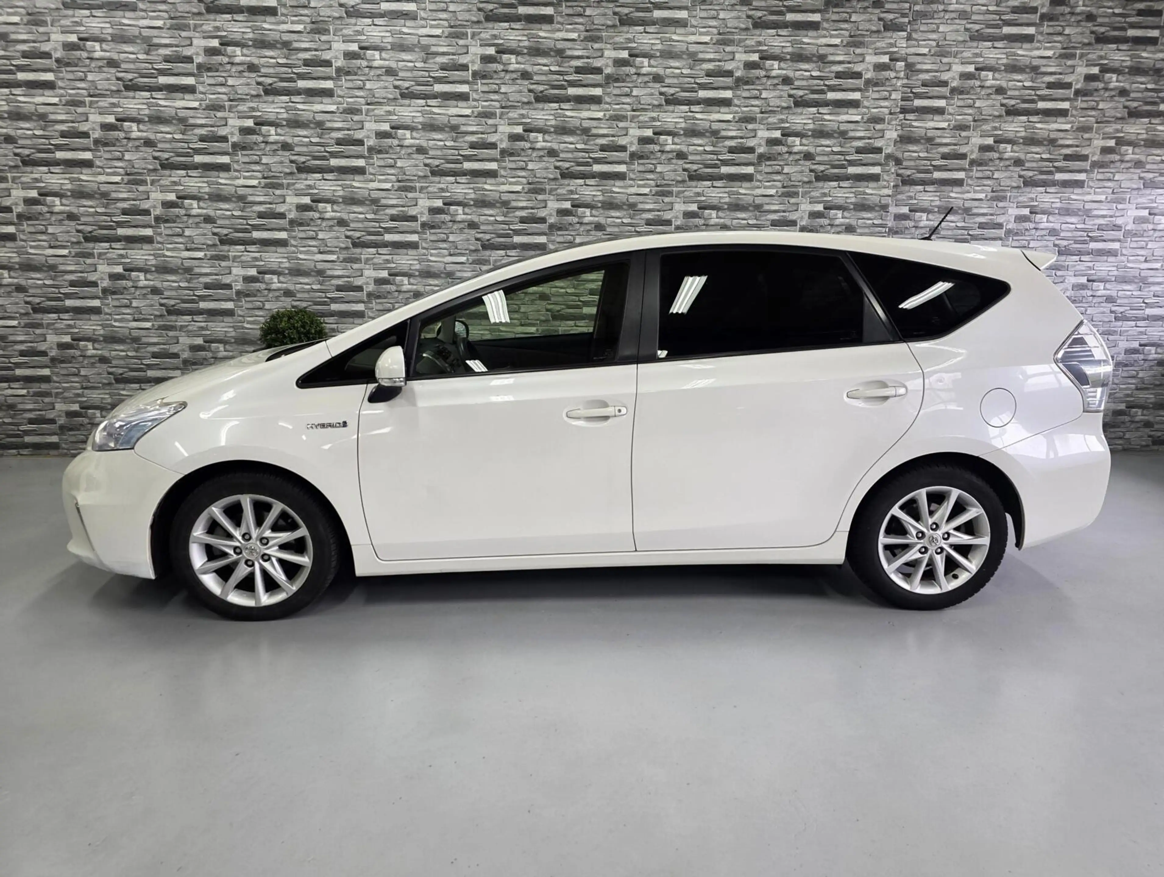 Toyota Prius+ Prius Wagon 1.8 Aspiration 96g*HeadUp*Camera*Panod — photo 3