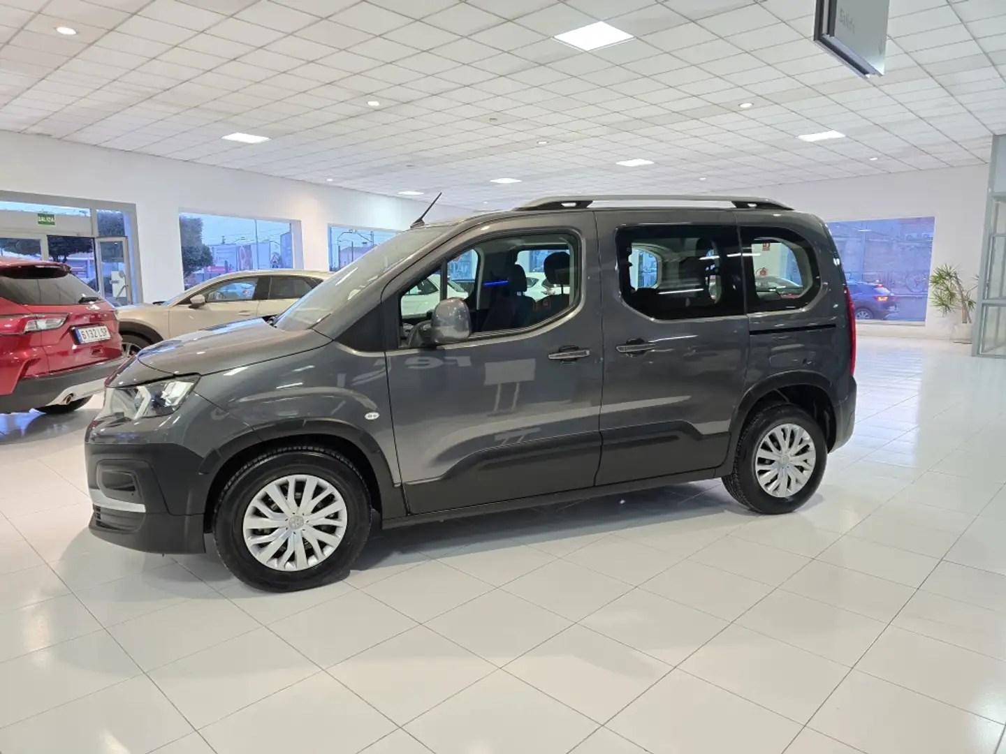 Peugeot Rifter 1.5BlueHDi S&S Standard Active NAV+ 100 Gris - 2