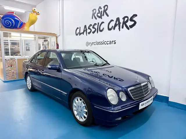 Mercedes-Benz E 240 Elegance