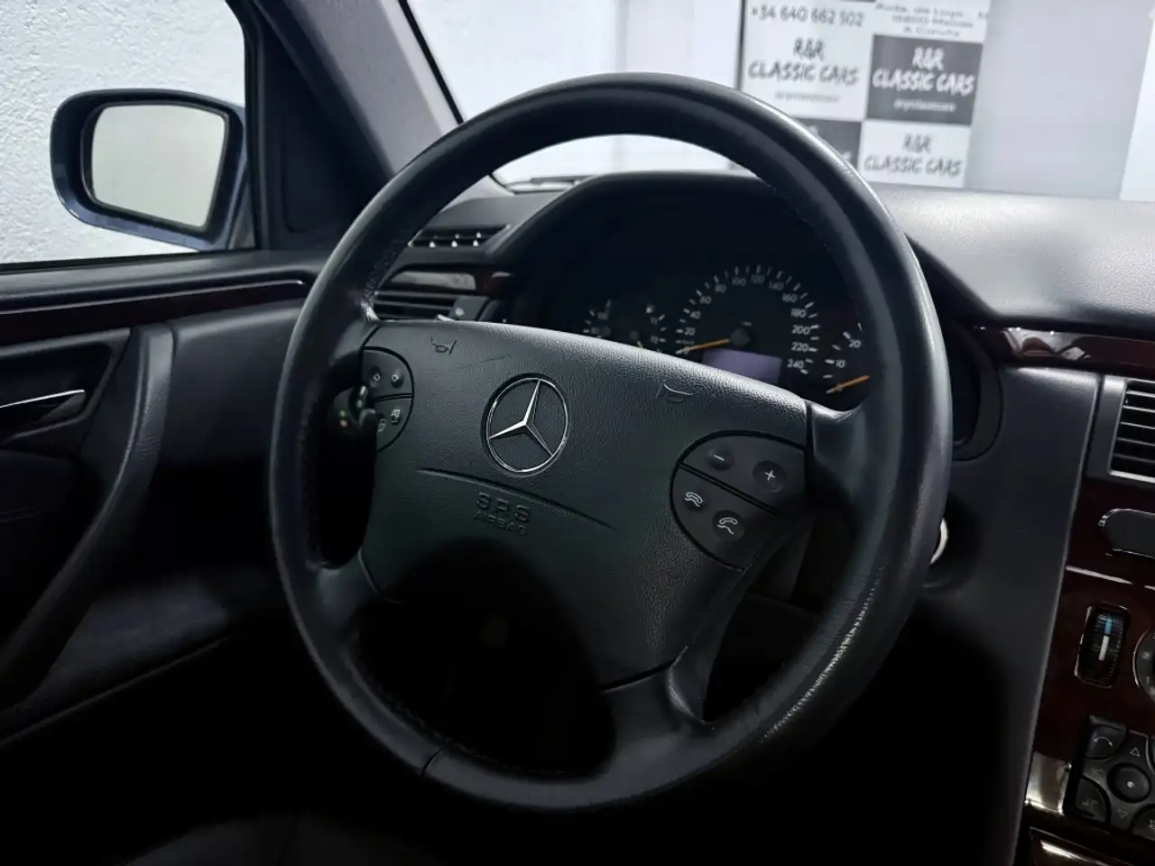 Mercedes-Benz E 240 Elegance, foto 8