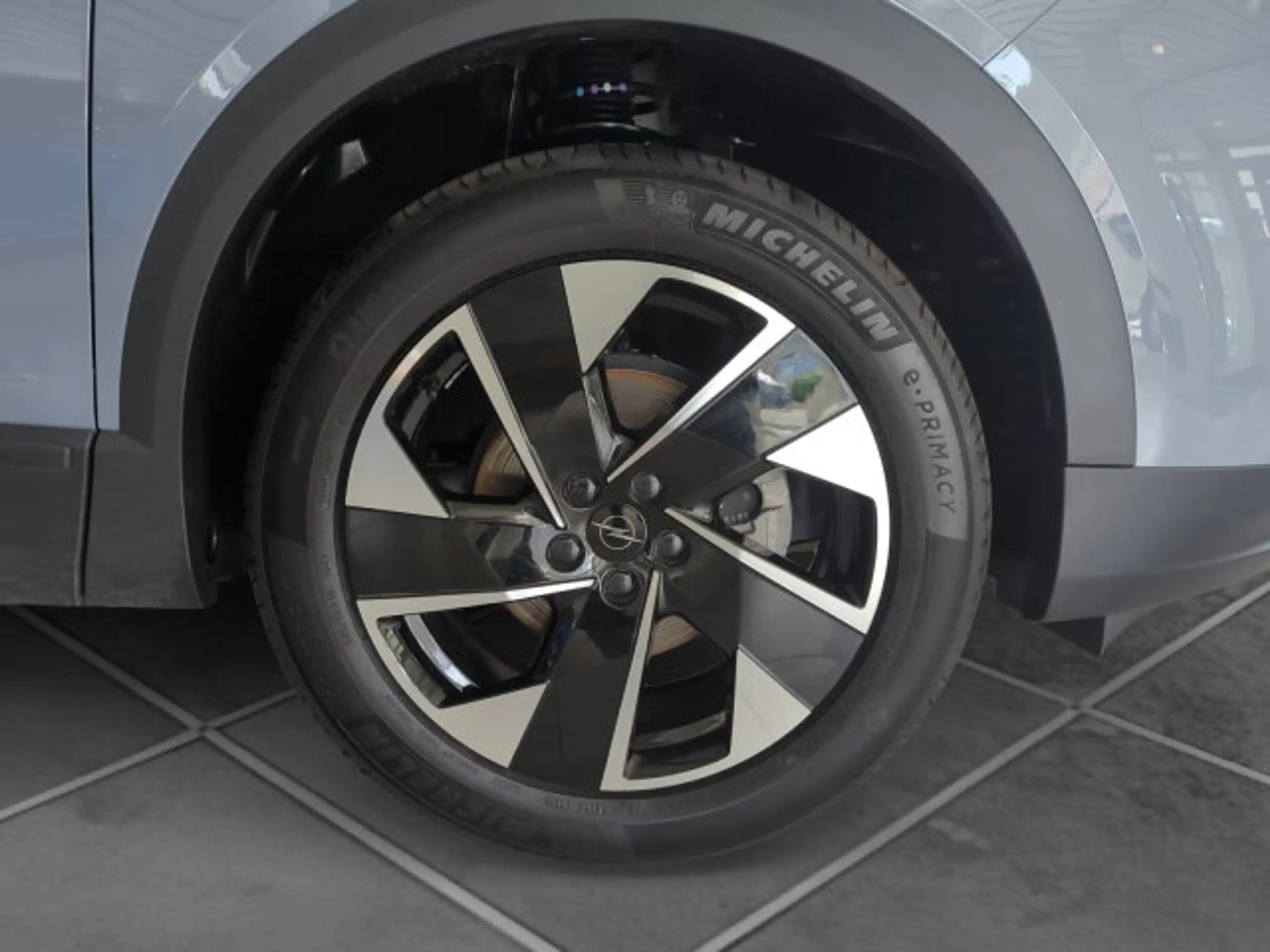 Opel Grandland Grandland 1.2 MHEV GS +Panorama+ACC+RFK+LED (SIDE) — photo 6