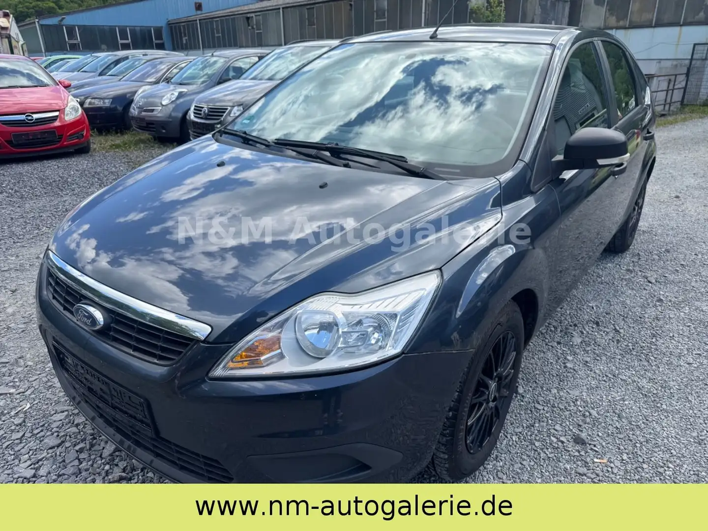 Ford Focus Lim. Ambiente*Tüv Neu* Gris - 1