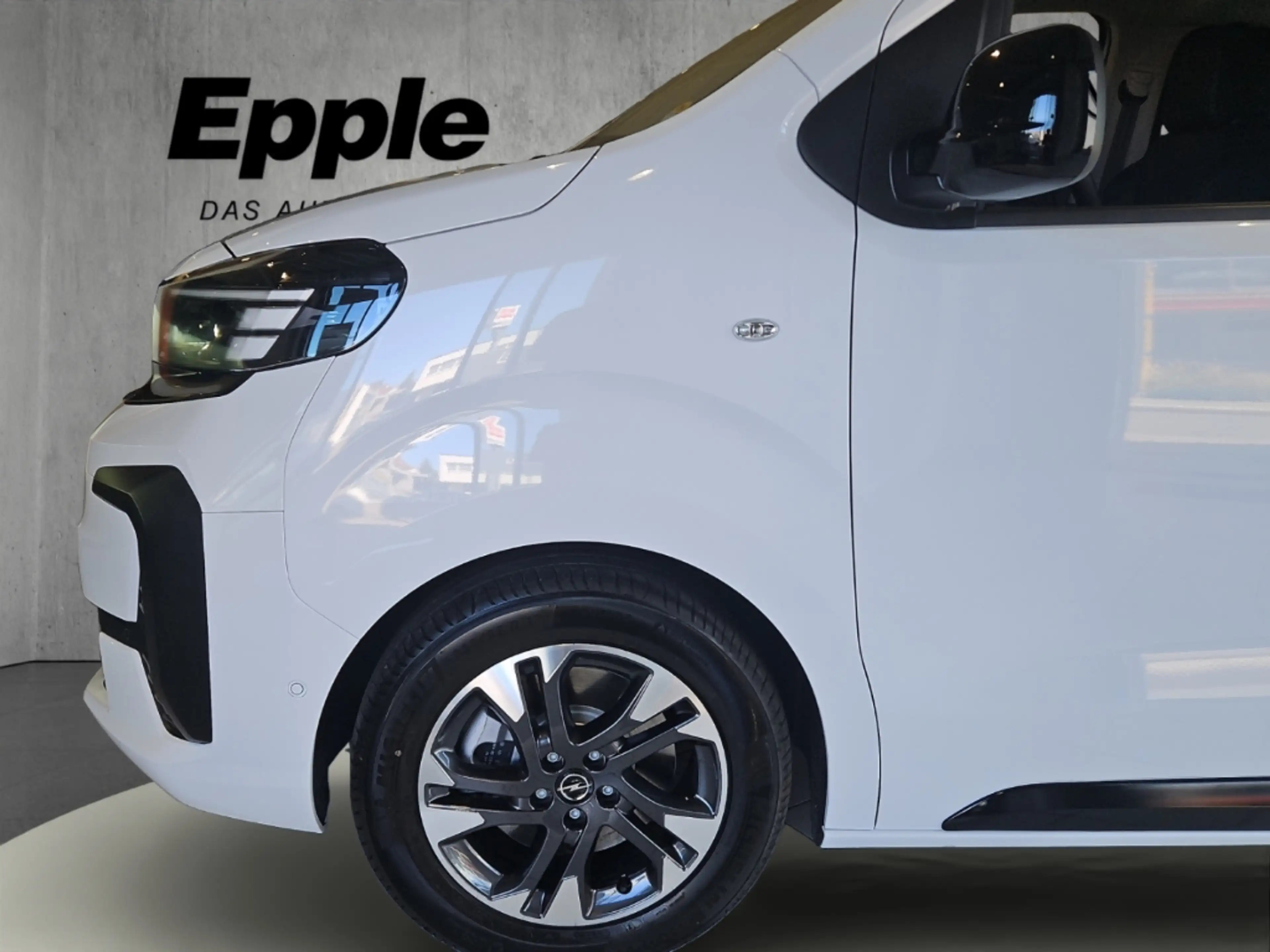 Opel Zafira Life GS StandHZG AHK-abnehmbar Panorama Navi Leder — photo 4