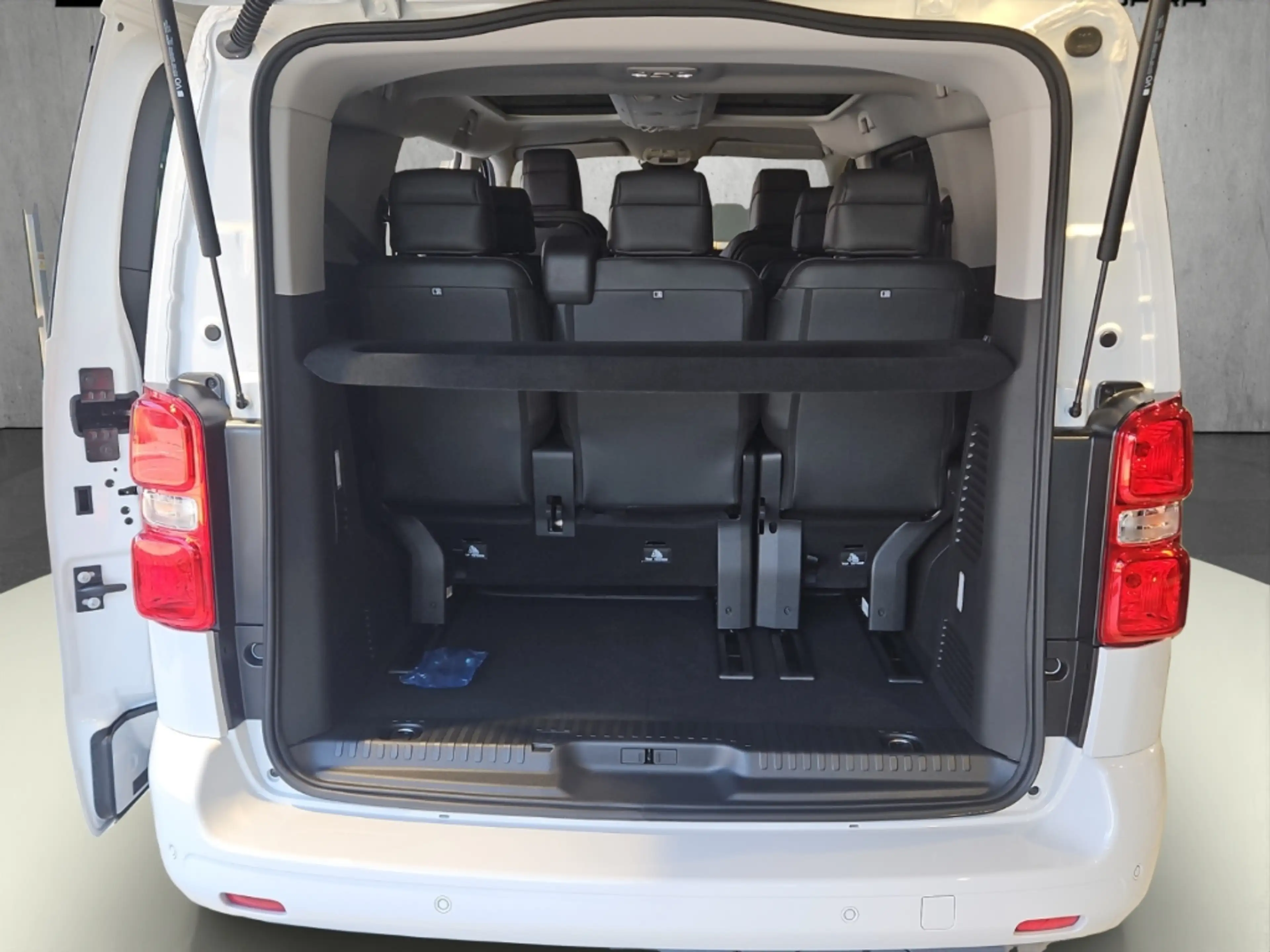 Opel Zafira Life GS StandHZG AHK-abnehmbar Panorama Navi Leder — photo 8