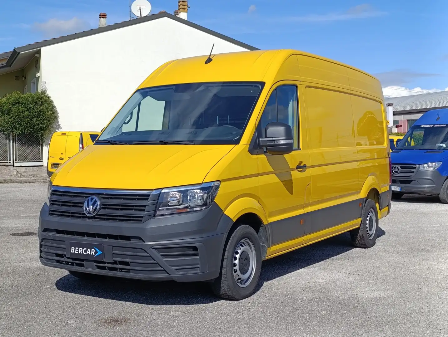 Volkswagen Crafter 30 2.0 TDI 140CV PM-TM Furgone Geel - 1