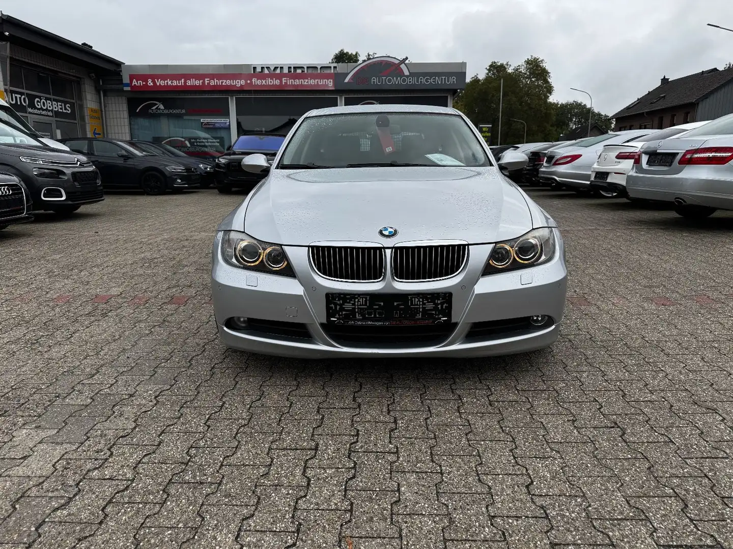 BMW 325 i Touring E91 N52 Dr.Vorbesitz!sehr gepflegt Silber - 2